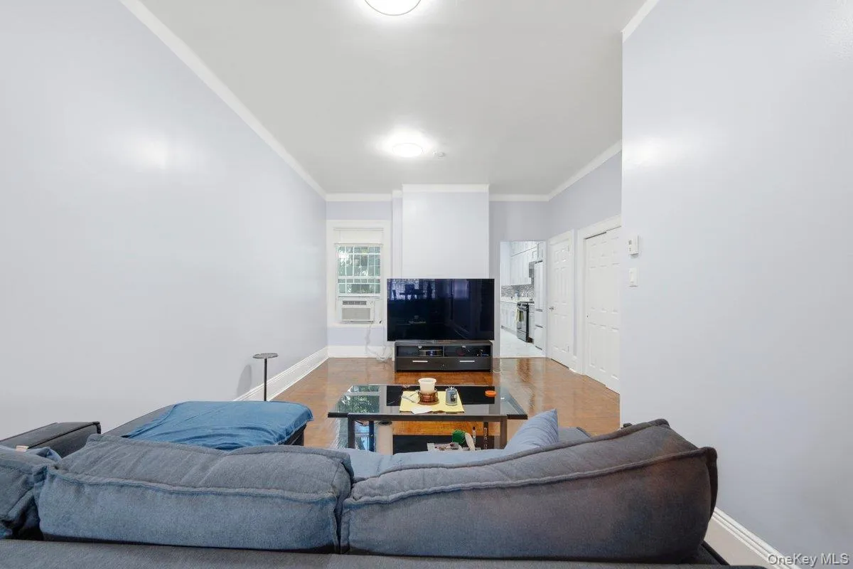 1328 Teller Avenue, New York, NY, 4 Bedrooms Bedrooms, 8 Rooms Rooms,3 BathroomsBathrooms,Residential,For Rent,Teller,0,1017178 1328 Teller Avenue, New York, NY, 4 Bedrooms Bedrooms, 8 Rooms Rooms,3 BathroomsBathrooms,Residential,For Rent,Teller,0,1017178