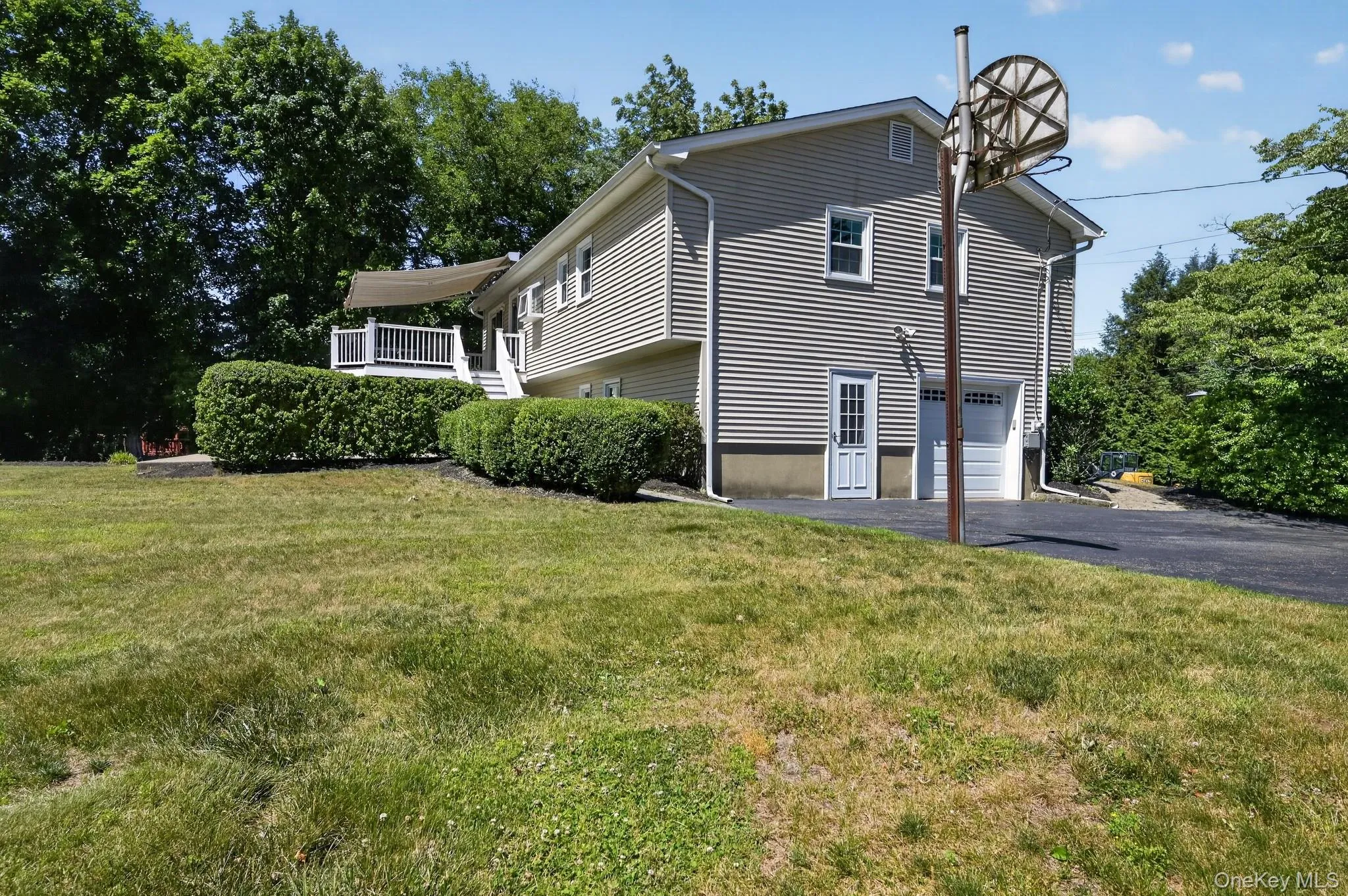 1 Scher Drive, Clarkstown, NY, 4 Bedrooms Bedrooms, 8 Rooms Rooms,1 BathroomBathrooms,Residential,For Rent,Scher,0,KEY1017182 1 Scher Drive, Clarkstown, NY, 4 Bedrooms Bedrooms, 8 Rooms Rooms,1 BathroomBathrooms,Residential,For Rent,Scher,0,KEY1017182