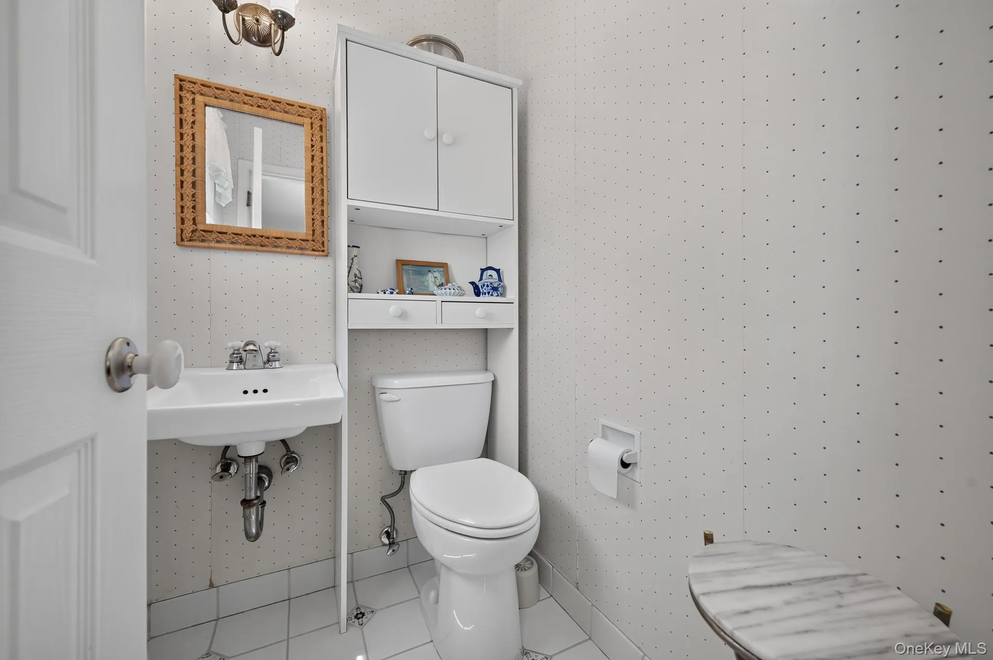 Half Bath attached to Primary Bedroom Half Bath attached to Primary Bedroom