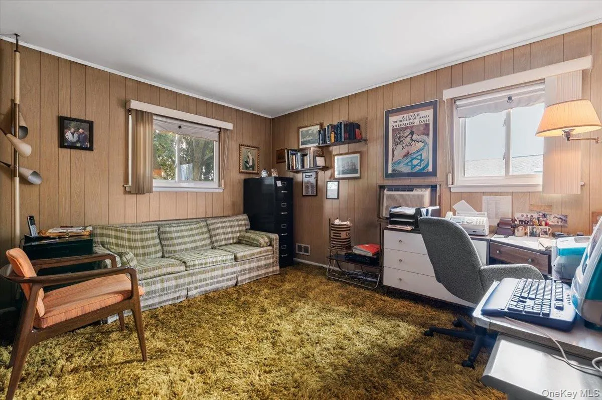 279 Kentucky Avenue, Oyster Bay, NY, 3 Bedrooms Bedrooms, 7 Rooms Rooms,2 BathroomsBathrooms,Residential,For Rent,Kentucky,0,KEY1017183 279 Kentucky Avenue, Oyster Bay, NY, 3 Bedrooms Bedrooms, 7 Rooms Rooms,2 BathroomsBathrooms,Residential,For Rent,Kentucky,0,KEY1017183