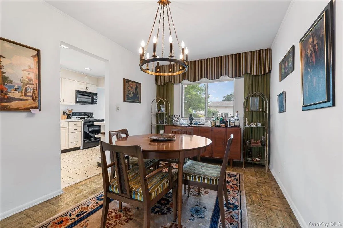 279 Kentucky Avenue, Oyster Bay, NY, 3 Bedrooms Bedrooms, 7 Rooms Rooms,2 BathroomsBathrooms,Residential,For Rent,Kentucky,0,KEY1017183 279 Kentucky Avenue, Oyster Bay, NY, 3 Bedrooms Bedrooms, 7 Rooms Rooms,2 BathroomsBathrooms,Residential,For Rent,Kentucky,0,KEY1017183