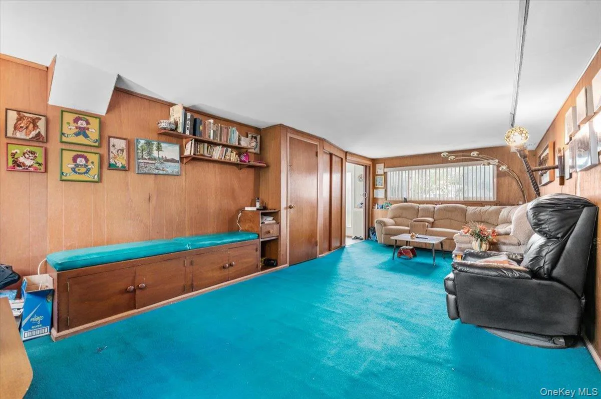 279 Kentucky Avenue, Oyster Bay, NY, 3 Bedrooms Bedrooms, 7 Rooms Rooms,2 BathroomsBathrooms,Residential,For Rent,Kentucky,0,KEY1017183 279 Kentucky Avenue, Oyster Bay, NY, 3 Bedrooms Bedrooms, 7 Rooms Rooms,2 BathroomsBathrooms,Residential,For Rent,Kentucky,0,KEY1017183