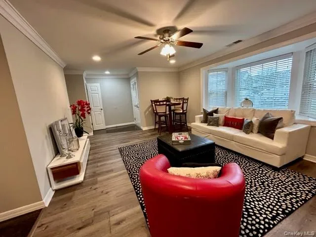400 Adams Way, Islip, NY, 2 Bedrooms Bedrooms, 5 Rooms Rooms,2 BathroomsBathrooms,Residential Lease,For Rent,Adams,0,1017198 400 Adams Way, Islip, NY, 2 Bedrooms Bedrooms, 5 Rooms Rooms,2 BathroomsBathrooms,Residential Lease,For Rent,Adams,0,1017198