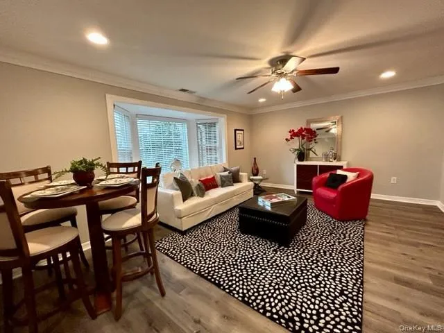 400 Adams Way, Islip, NY, 2 Bedrooms Bedrooms, 5 Rooms Rooms,2 BathroomsBathrooms,Residential Lease,For Rent,Adams,0,1017198 400 Adams Way, Islip, NY, 2 Bedrooms Bedrooms, 5 Rooms Rooms,2 BathroomsBathrooms,Residential Lease,For Rent,Adams,0,1017198
