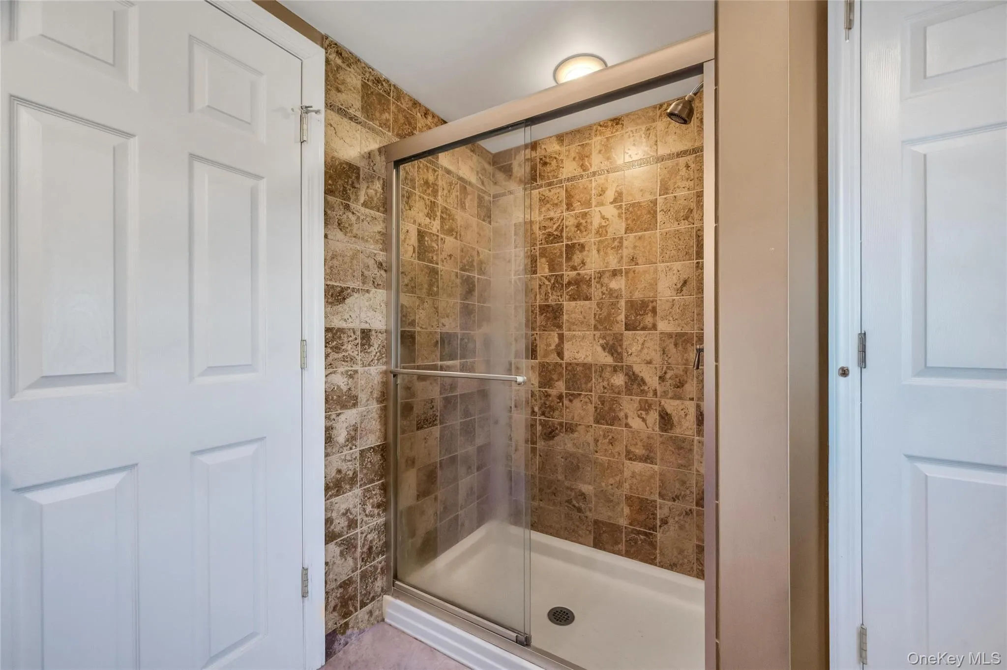 34 Oak Street, Oyster Bay, NY, 4 Bedrooms Bedrooms, 8 Rooms Rooms,2 BathroomsBathrooms,Residential,For Rent,Oak,0,1017199 34 Oak Street, Oyster Bay, NY, 4 Bedrooms Bedrooms, 8 Rooms Rooms,2 BathroomsBathrooms,Residential,For Rent,Oak,0,1017199