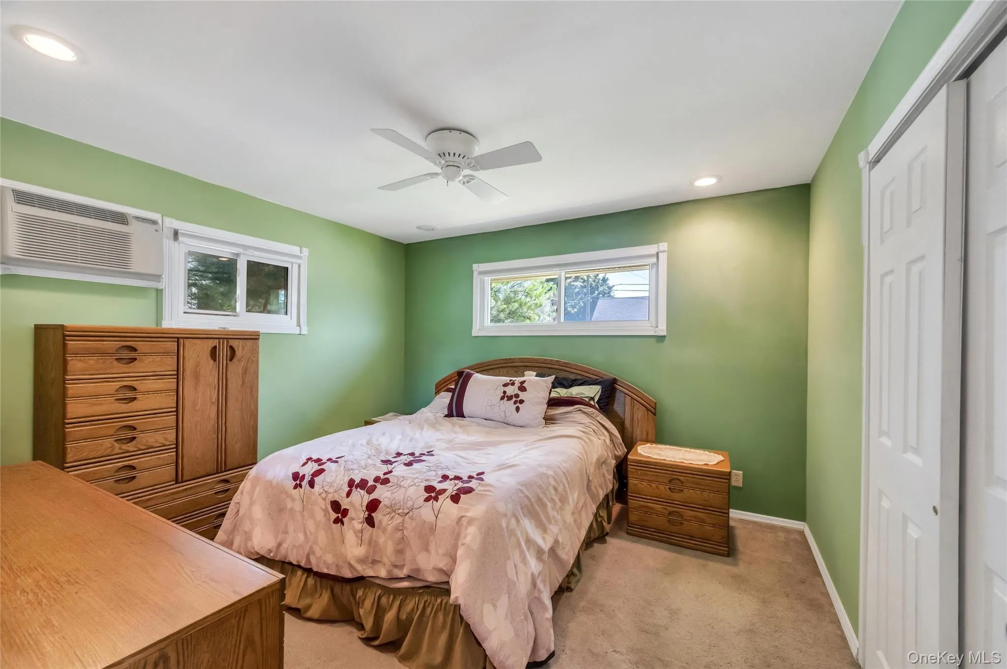 34 Oak Street, Oyster Bay, NY, 4 Bedrooms Bedrooms, 8 Rooms Rooms,2 BathroomsBathrooms,Residential,For Rent,Oak,0,1017199 34 Oak Street, Oyster Bay, NY, 4 Bedrooms Bedrooms, 8 Rooms Rooms,2 BathroomsBathrooms,Residential,For Rent,Oak,0,1017199