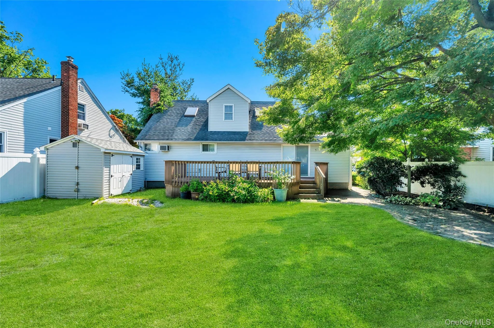 34 Oak Street, Oyster Bay, NY, 4 Bedrooms Bedrooms, 8 Rooms Rooms,2 BathroomsBathrooms,Residential,For Rent,Oak,0,1017199 34 Oak Street, Oyster Bay, NY, 4 Bedrooms Bedrooms, 8 Rooms Rooms,2 BathroomsBathrooms,Residential,For Rent,Oak,0,1017199