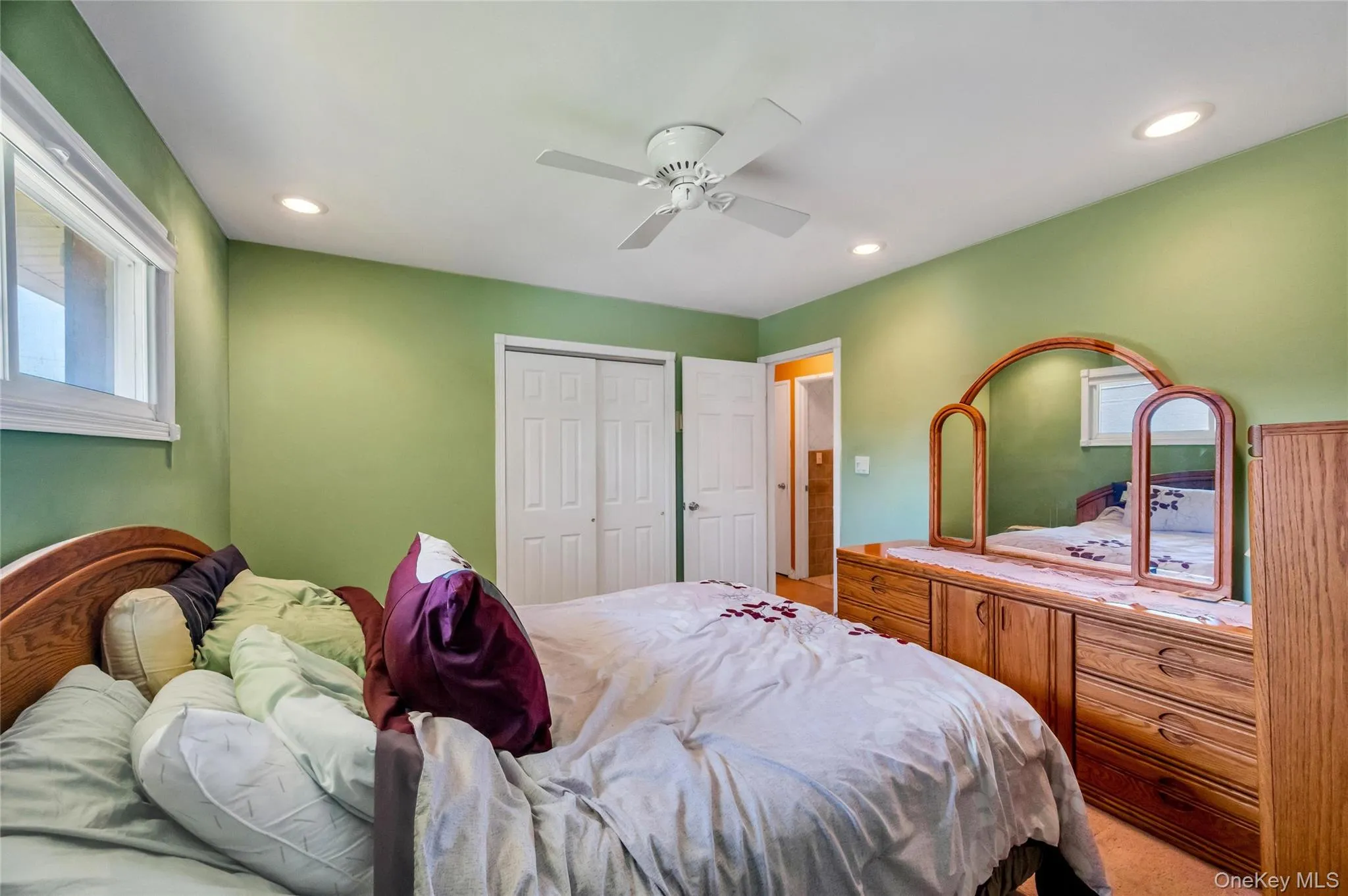 34 Oak Street, Oyster Bay, NY, 4 Bedrooms Bedrooms, 8 Rooms Rooms,2 BathroomsBathrooms,Residential,For Rent,Oak,0,1017199 34 Oak Street, Oyster Bay, NY, 4 Bedrooms Bedrooms, 8 Rooms Rooms,2 BathroomsBathrooms,Residential,For Rent,Oak,0,1017199