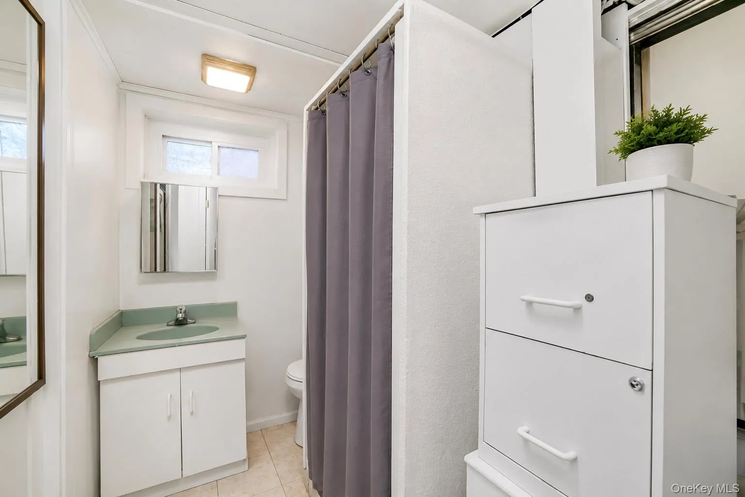 80-59 250th Street, New York, NY, 4 Bedrooms Bedrooms, 11 Rooms Rooms,2 BathroomsBathrooms,Residential,For Rent,250th,0,KEY1017200 80-59 250th Street, New York, NY, 4 Bedrooms Bedrooms, 11 Rooms Rooms,2 BathroomsBathrooms,Residential,For Rent,250th,0,KEY1017200
