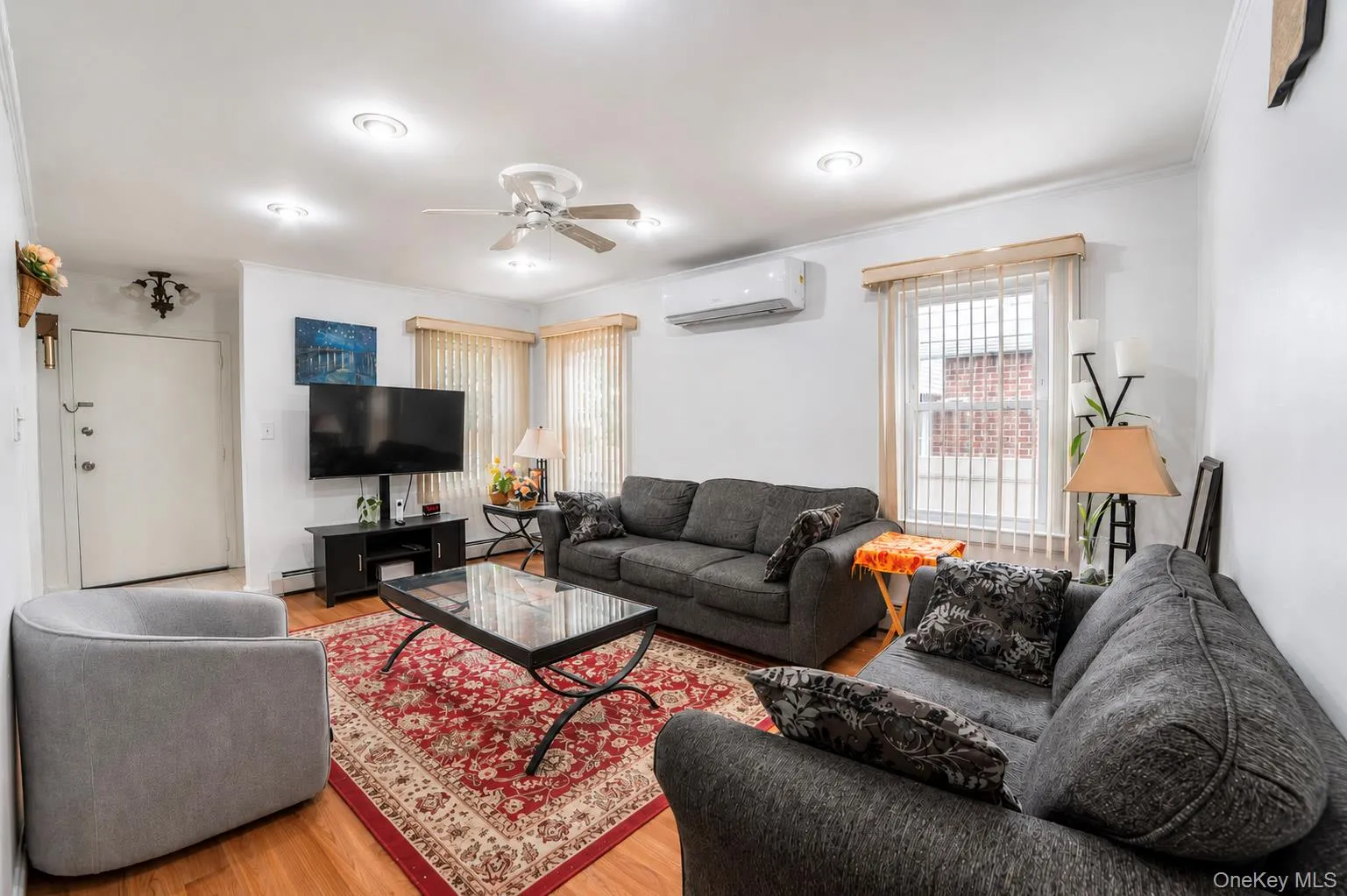 80-59 250th Street, New York, NY, 4 Bedrooms Bedrooms, 11 Rooms Rooms,2 BathroomsBathrooms,Residential,For Rent,250th,0,KEY1017200 80-59 250th Street, New York, NY, 4 Bedrooms Bedrooms, 11 Rooms Rooms,2 BathroomsBathrooms,Residential,For Rent,250th,0,KEY1017200