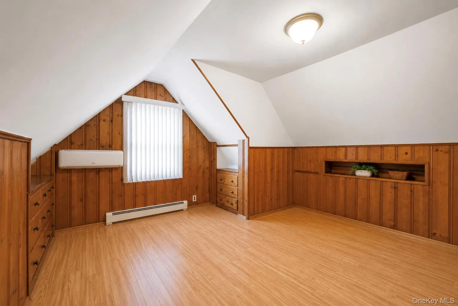 80-59 250th Street, New York, NY, 4 Bedrooms Bedrooms, 11 Rooms Rooms,2 BathroomsBathrooms,Residential,For Rent,250th,0,KEY1017200 80-59 250th Street, New York, NY, 4 Bedrooms Bedrooms, 11 Rooms Rooms,2 BathroomsBathrooms,Residential,For Rent,250th,0,KEY1017200