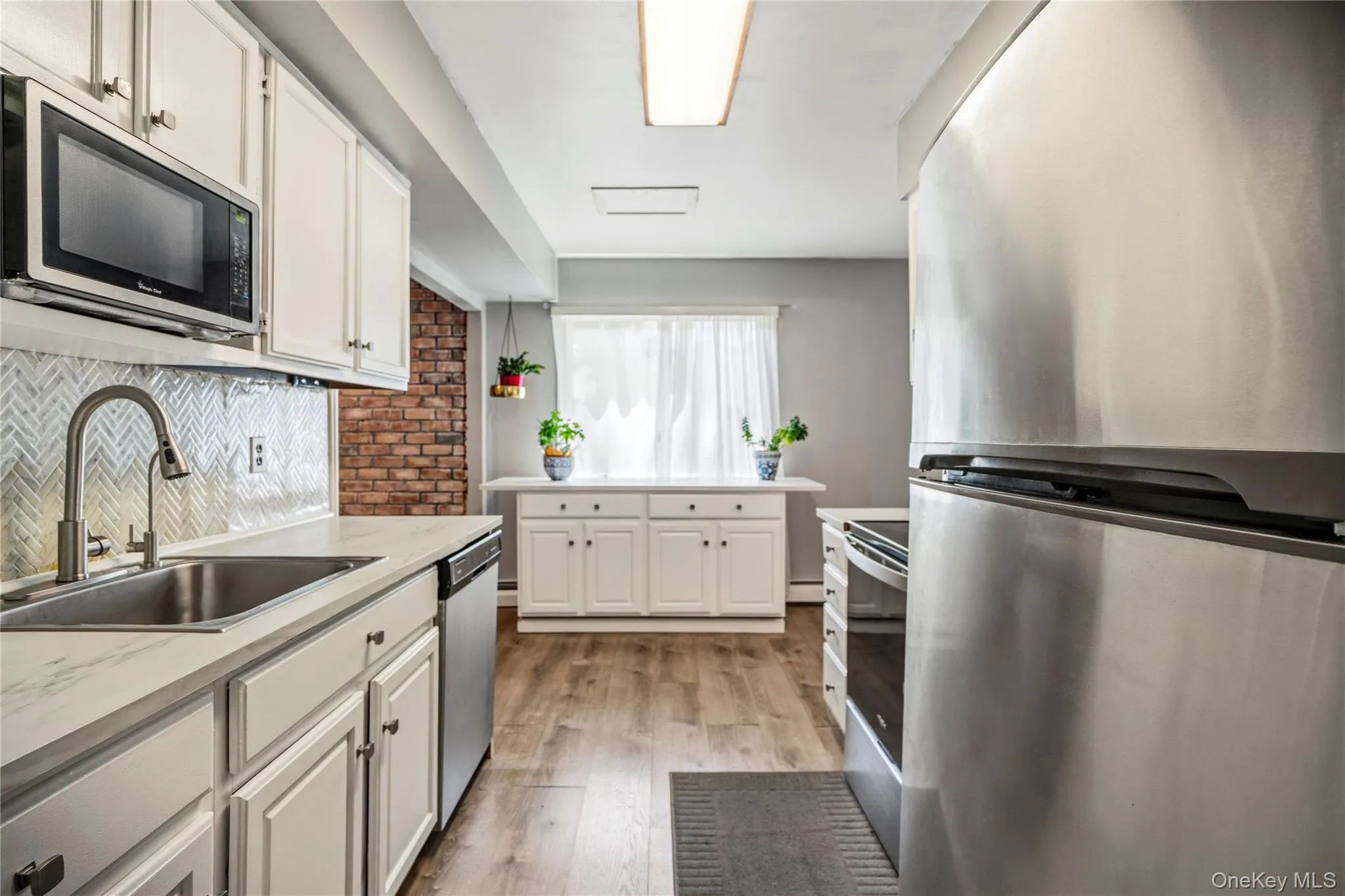 31 Artist Lake Boulevard, Brookhaven, NY, 4 Bedrooms Bedrooms, 8 Rooms Rooms,2 BathroomsBathrooms,Residential,For Rent,Artist Lake,0,KEY1017210 31 Artist Lake Boulevard, Brookhaven, NY, 4 Bedrooms Bedrooms, 8 Rooms Rooms,2 BathroomsBathrooms,Residential,For Rent,Artist Lake,0,KEY1017210