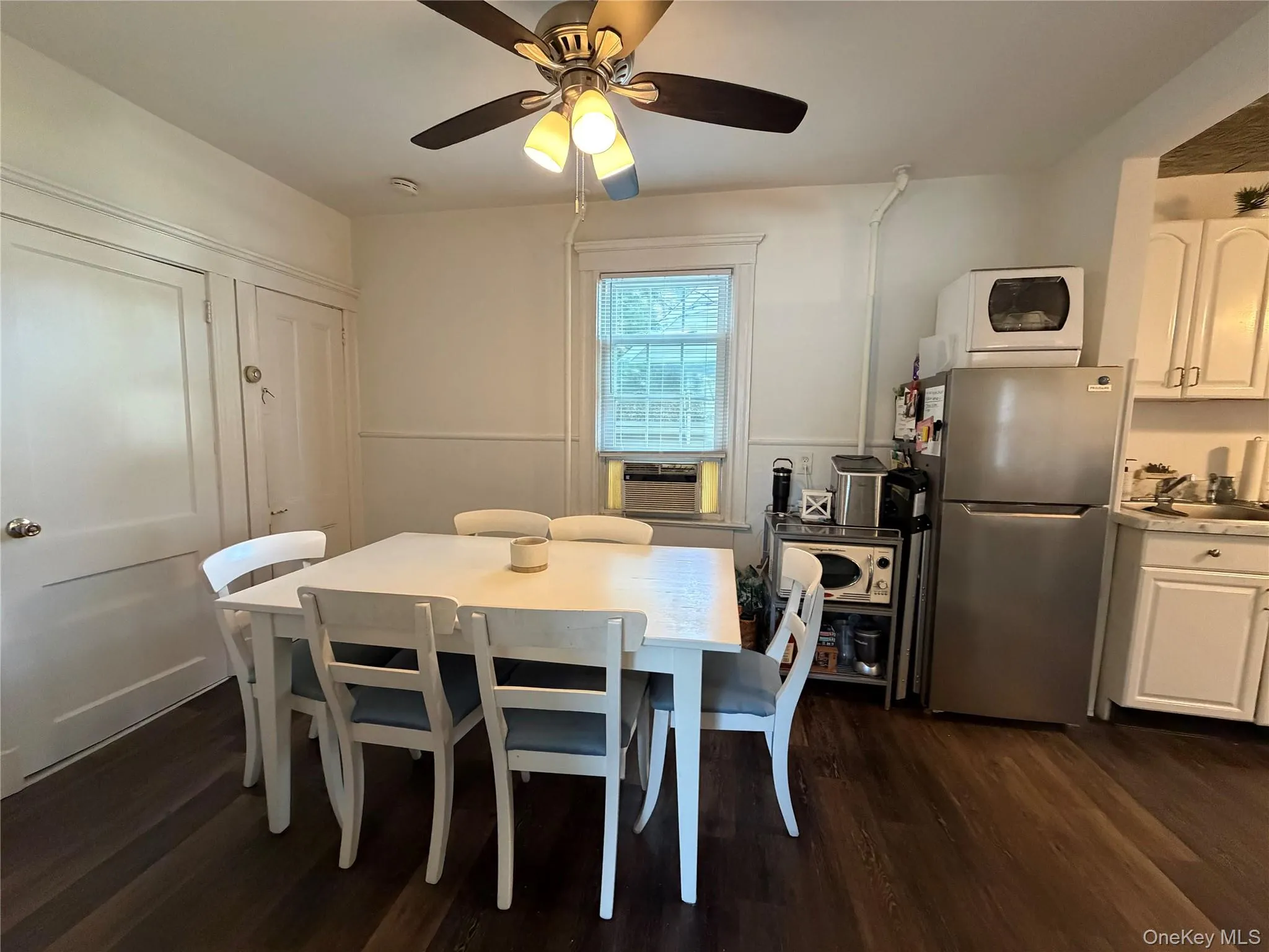 31 Minetta Court, Huntington, NY, 2 Bedrooms Bedrooms, 4 Rooms Rooms,1 BathroomBathrooms,Residential Lease,For Rent,Minetta,0,1017212 31 Minetta Court, Huntington, NY, 2 Bedrooms Bedrooms, 4 Rooms Rooms,1 BathroomBathrooms,Residential Lease,For Rent,Minetta,0,1017212