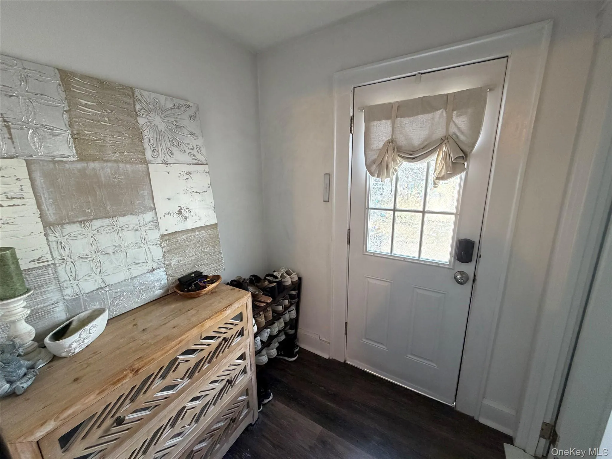 31 Minetta Court, Huntington, NY, 2 Bedrooms Bedrooms, 4 Rooms Rooms,1 BathroomBathrooms,Residential Lease,For Rent,Minetta,0,1017212 31 Minetta Court, Huntington, NY, 2 Bedrooms Bedrooms, 4 Rooms Rooms,1 BathroomBathrooms,Residential Lease,For Rent,Minetta,0,1017212