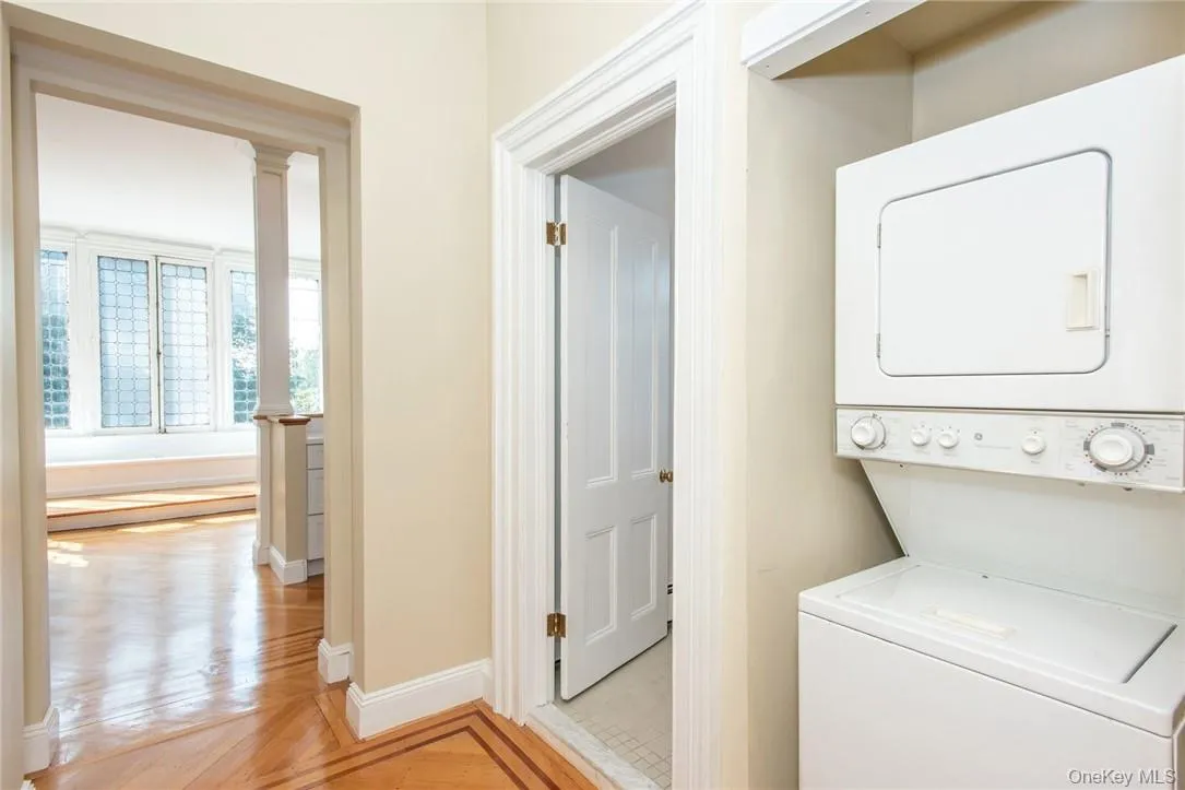80 Church Street, Greenburgh, NY, 1 Bedroom Bedrooms, 3 Rooms Rooms,1 BathroomBathrooms,Residential Lease,For Rent,Church,0,1017215 80 Church Street, Greenburgh, NY, 1 Bedroom Bedrooms, 3 Rooms Rooms,1 BathroomBathrooms,Residential Lease,For Rent,Church,0,1017215