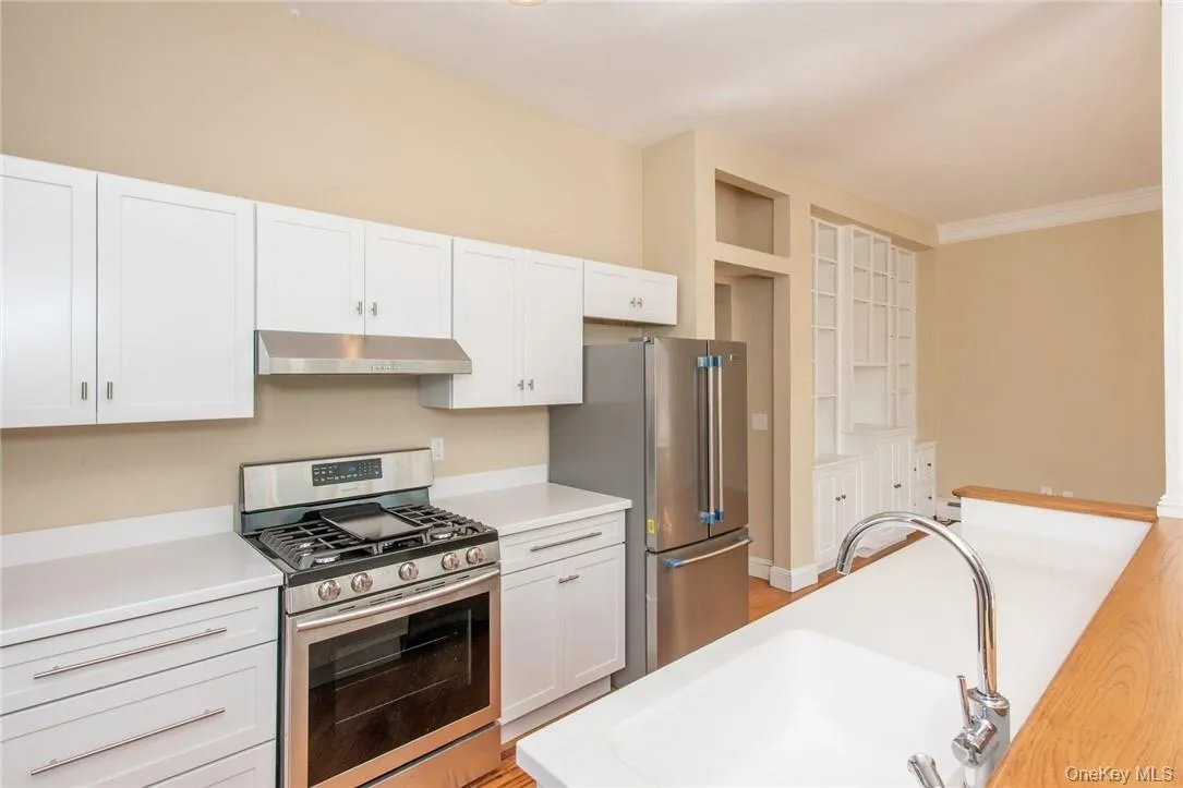 80 Church Street, Greenburgh, NY, 1 Bedroom Bedrooms, 3 Rooms Rooms,1 BathroomBathrooms,Residential Lease,For Rent,Church,0,1017215 80 Church Street, Greenburgh, NY, 1 Bedroom Bedrooms, 3 Rooms Rooms,1 BathroomBathrooms,Residential Lease,For Rent,Church,0,1017215