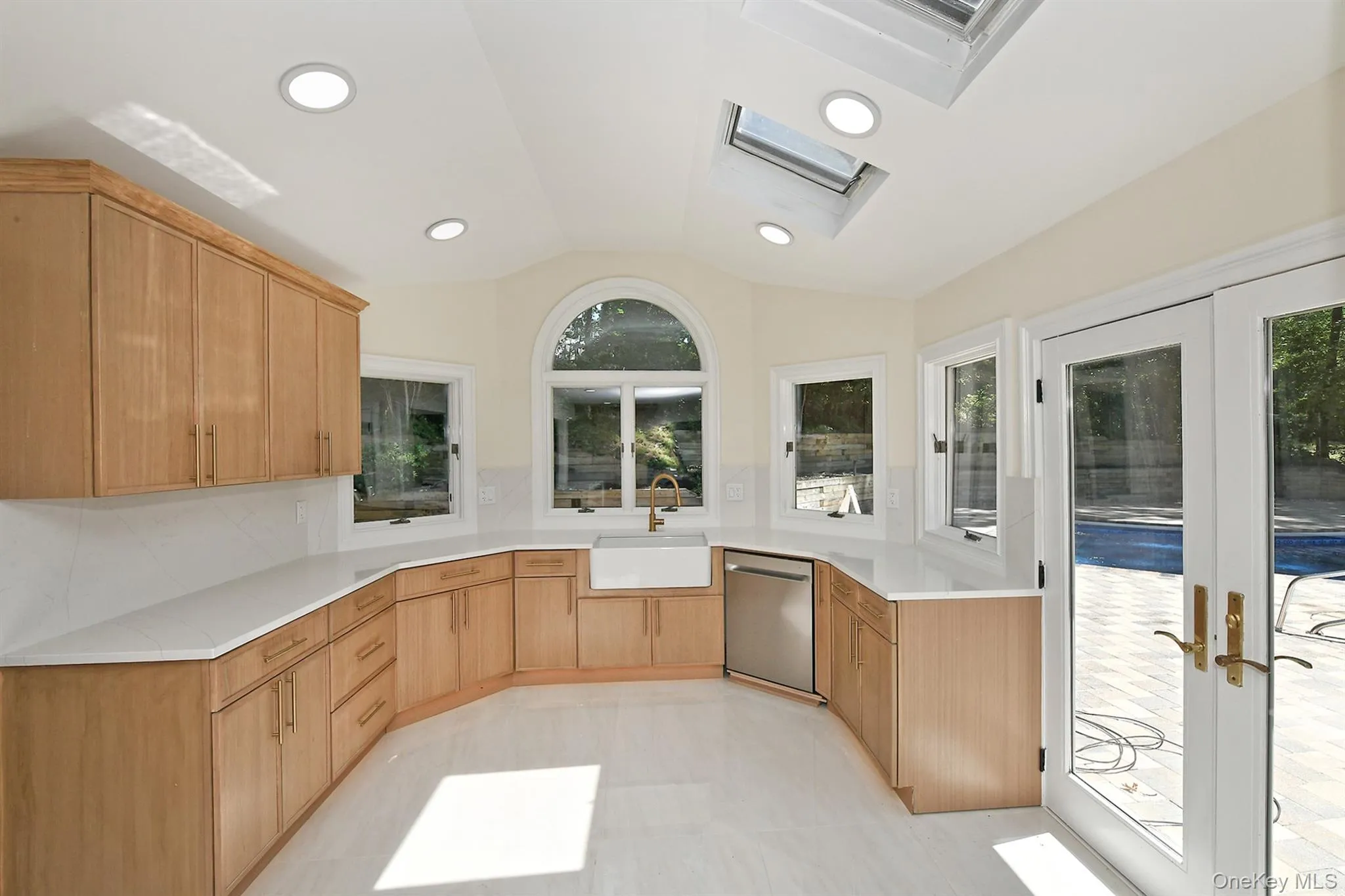 3 Jacobs Path, Huntington, NY, 5 Bedrooms Bedrooms, 16 Rooms Rooms,2 BathroomsBathrooms,Residential,For Rent,Jacobs,0,1017224 3 Jacobs Path, Huntington, NY, 5 Bedrooms Bedrooms, 16 Rooms Rooms,2 BathroomsBathrooms,Residential,For Rent,Jacobs,0,1017224