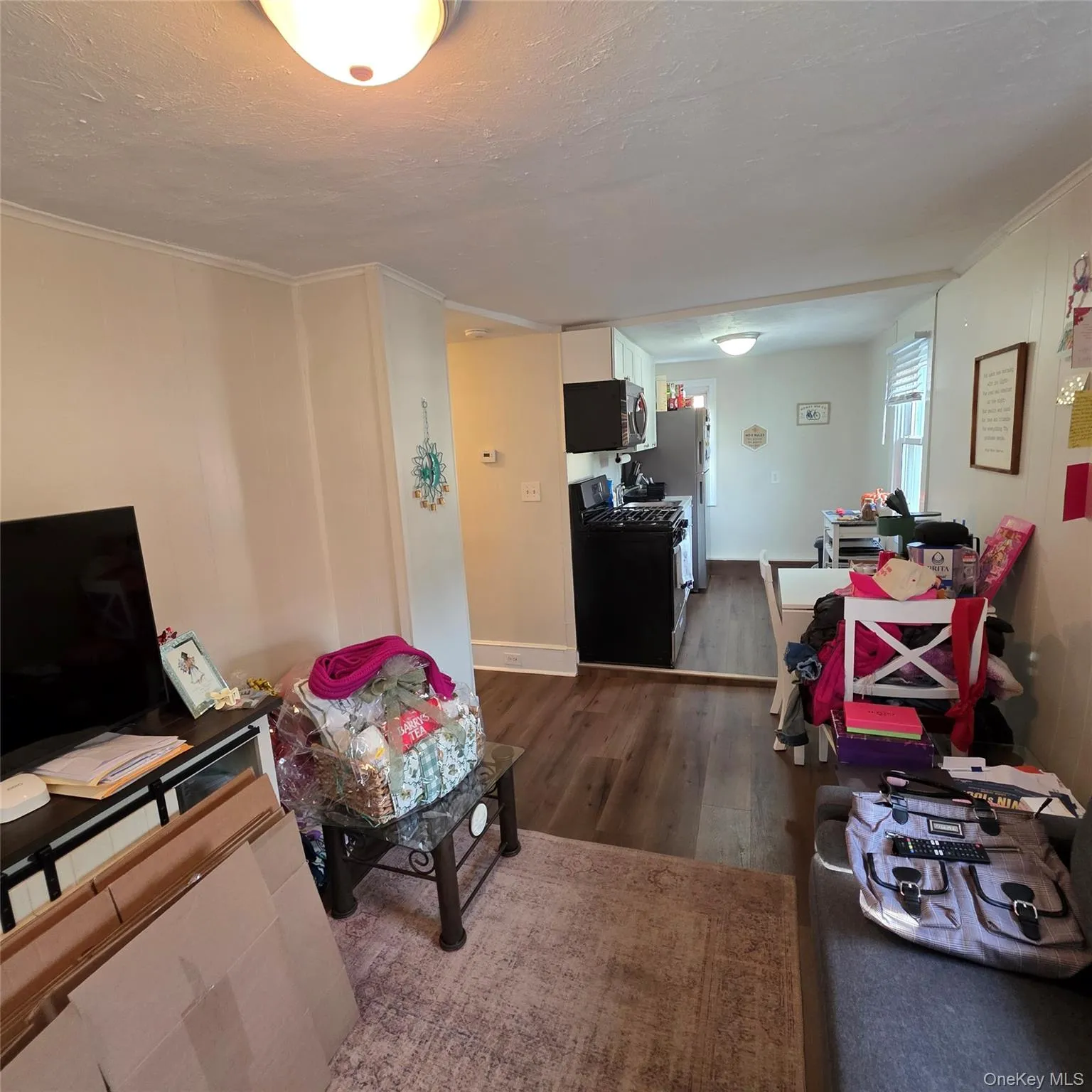 11 Franklin Avenue, Orangetown, NY, 1 Bedroom Bedrooms, 3 Rooms Rooms,1 BathroomBathrooms,Residential Lease,For Rent,Franklin,0,KEY1017227 11 Franklin Avenue, Orangetown, NY, 1 Bedroom Bedrooms, 3 Rooms Rooms,1 BathroomBathrooms,Residential Lease,For Rent,Franklin,0,KEY1017227