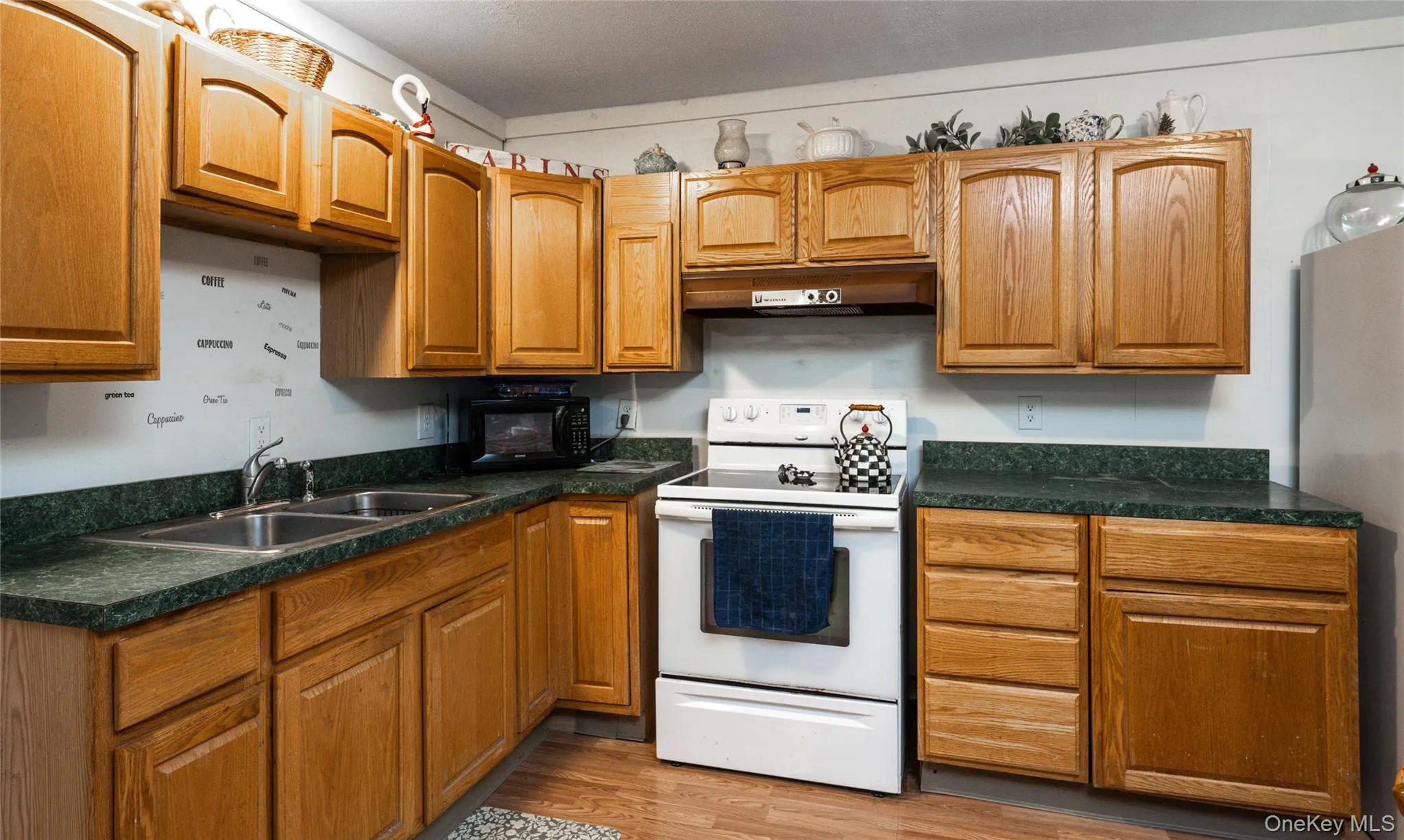 Open concept with spacious dining area Open concept with spacious dining area