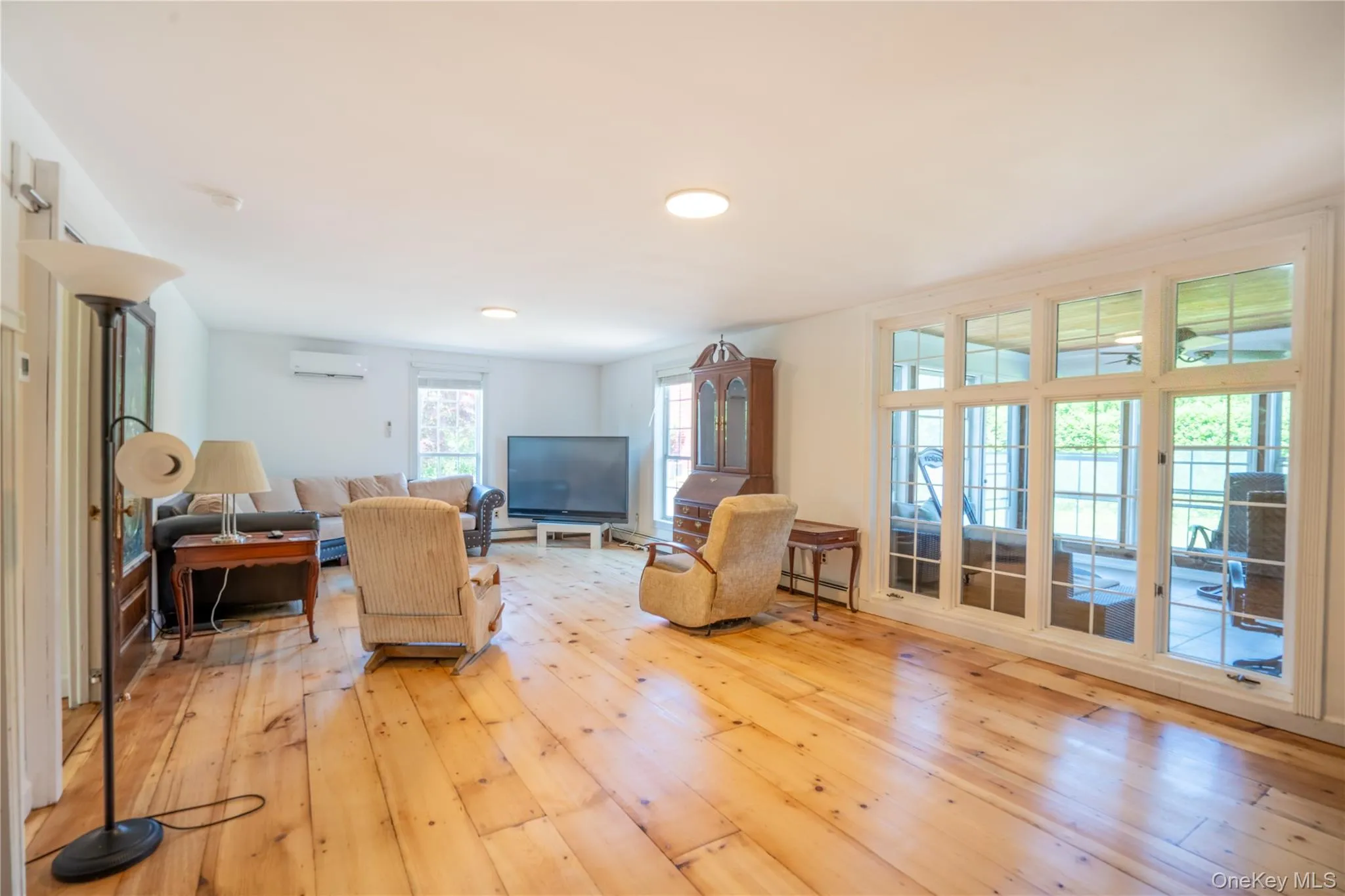 24435 Main Road, Southold, NY, 4 Bedrooms Bedrooms, 7 Rooms Rooms,2 BathroomsBathrooms,Residential Lease,For Rent,Main,0,1017239 24435 Main Road, Southold, NY, 4 Bedrooms Bedrooms, 7 Rooms Rooms,2 BathroomsBathrooms,Residential Lease,For Rent,Main,0,1017239