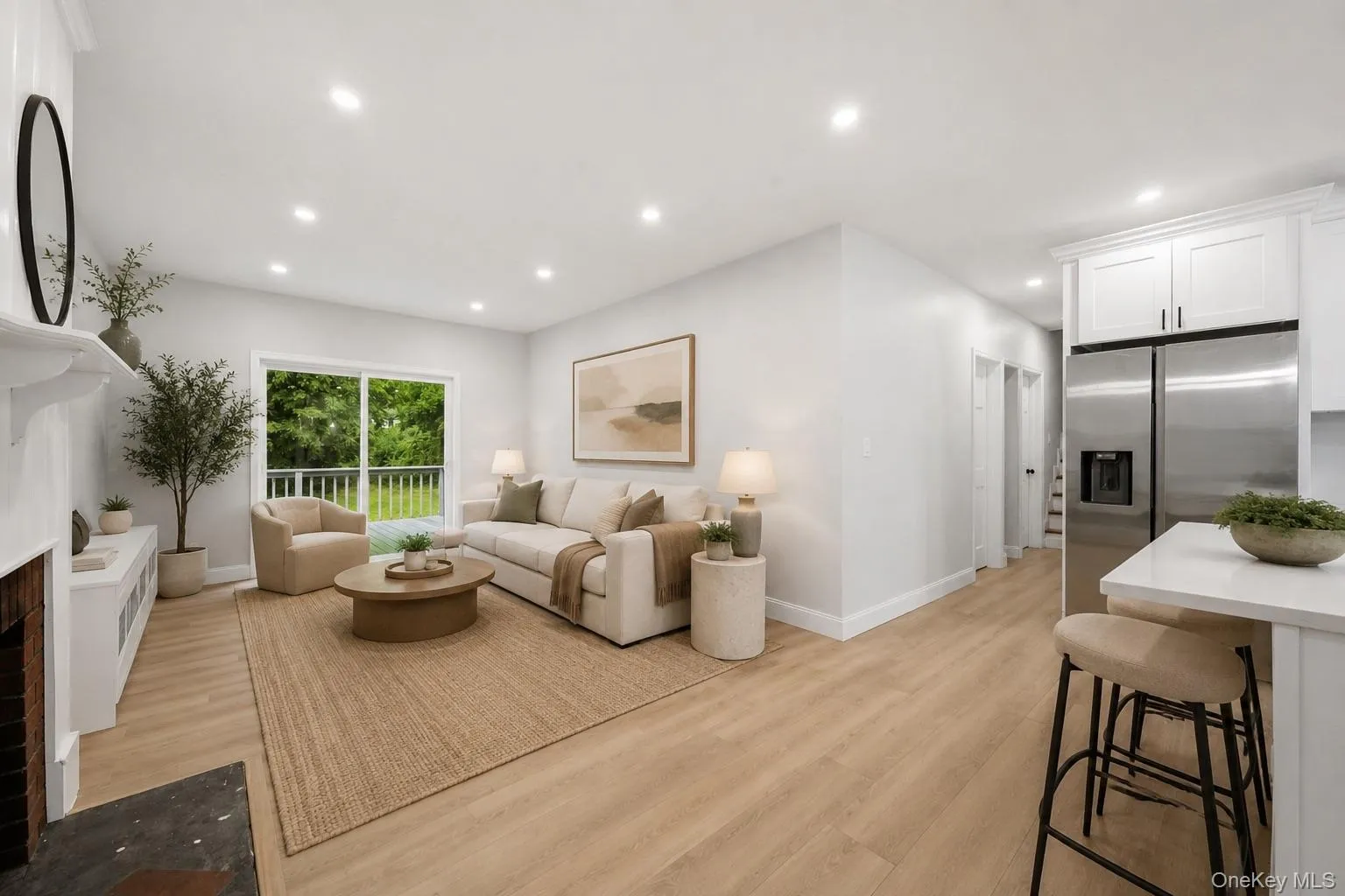 17A Riverside Street, Babylon, NY, 4 Bedrooms Bedrooms, 7 Rooms Rooms,2 BathroomsBathrooms,Residential,For Rent,Riverside,0,KEY1017243 17A Riverside Street, Babylon, NY, 4 Bedrooms Bedrooms, 7 Rooms Rooms,2 BathroomsBathrooms,Residential,For Rent,Riverside,0,KEY1017243
