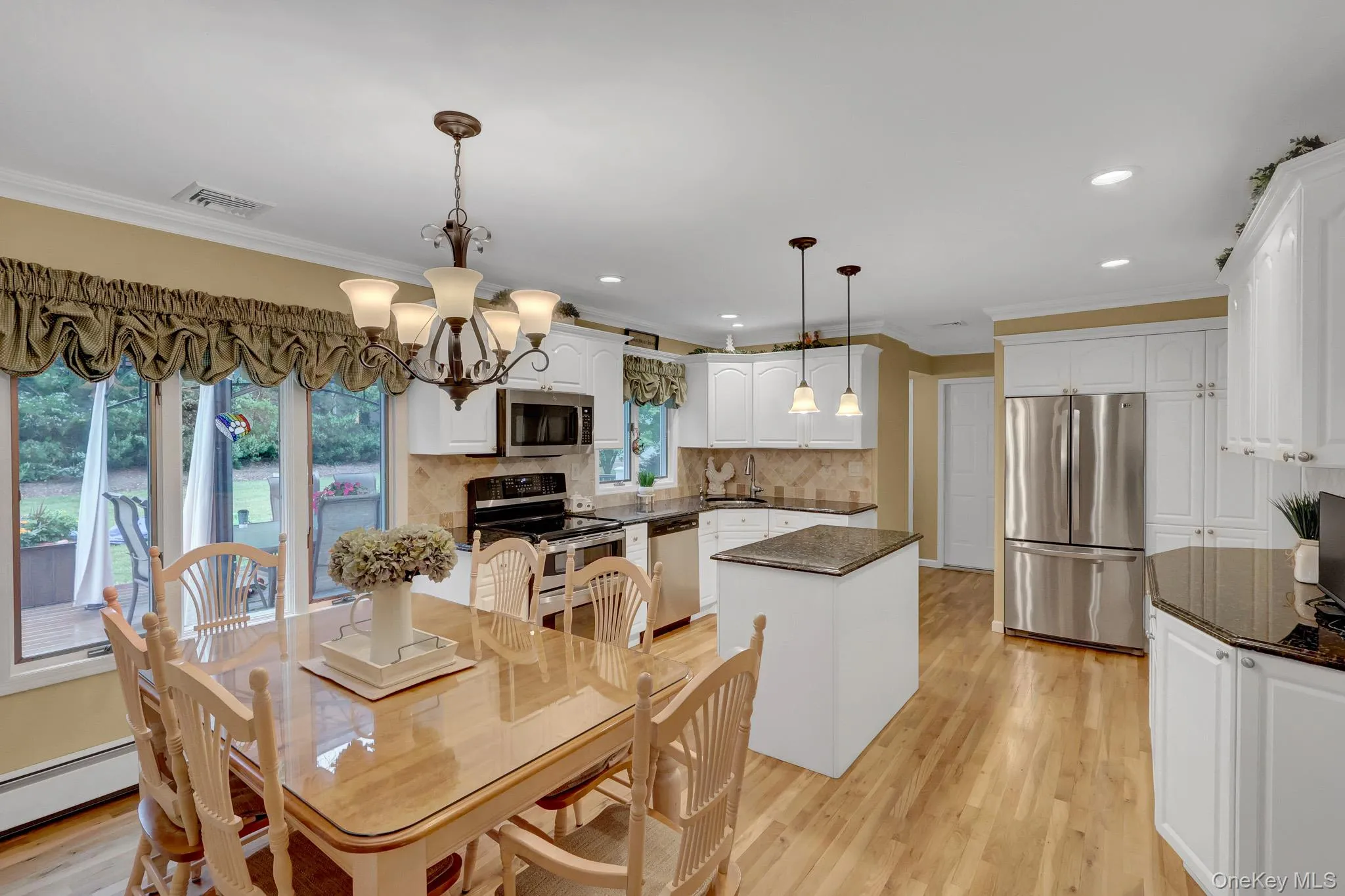 9 Briar Path, Brookhaven, NY, 4 Bedrooms Bedrooms, 9 Rooms Rooms,2 BathroomsBathrooms,Residential,For Rent,Briar,0,1017244 9 Briar Path, Brookhaven, NY, 4 Bedrooms Bedrooms, 9 Rooms Rooms,2 BathroomsBathrooms,Residential,For Rent,Briar,0,1017244