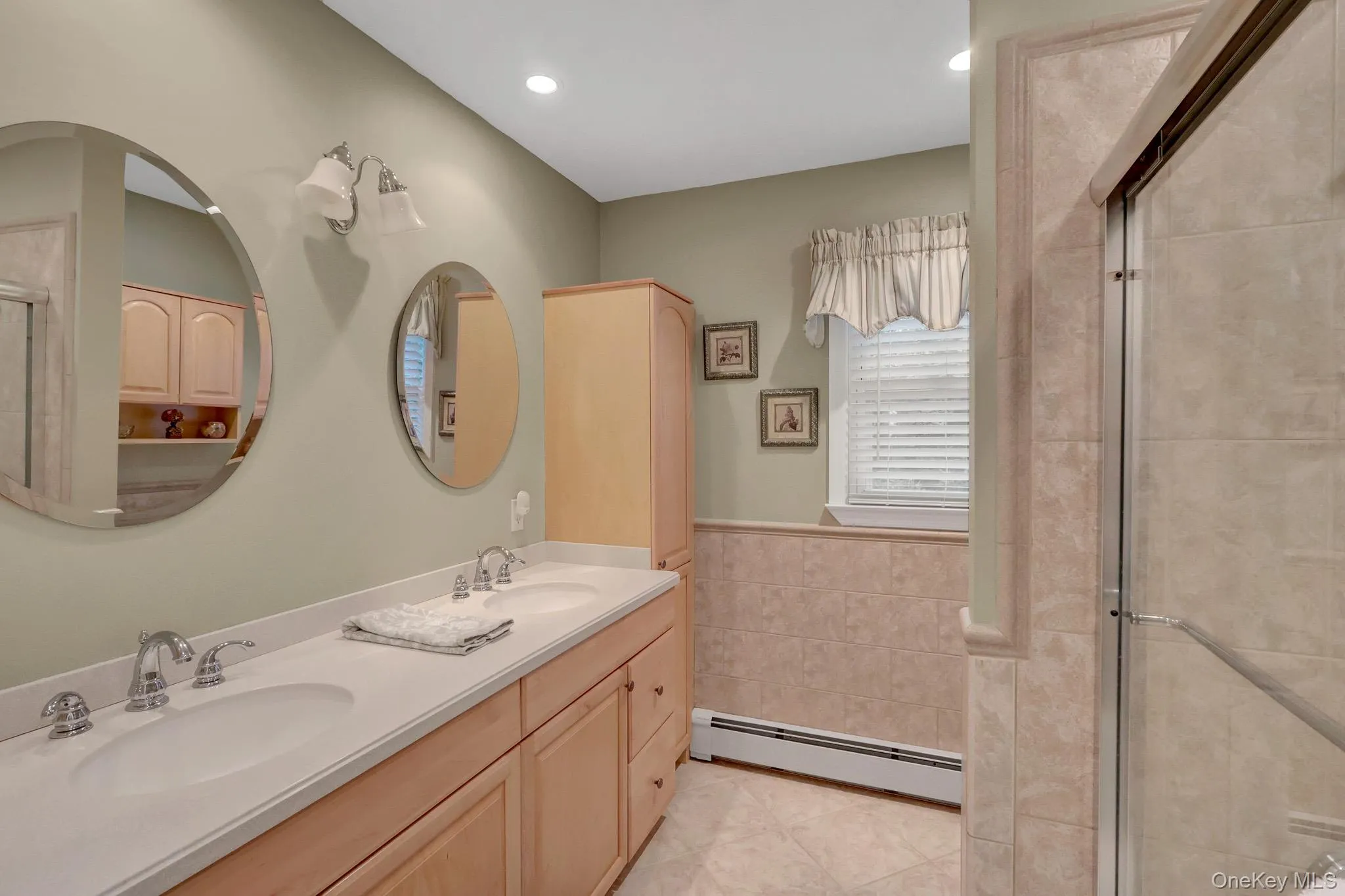 9 Briar Path, Brookhaven, NY, 4 Bedrooms Bedrooms, 9 Rooms Rooms,2 BathroomsBathrooms,Residential,For Rent,Briar,0,1017244 9 Briar Path, Brookhaven, NY, 4 Bedrooms Bedrooms, 9 Rooms Rooms,2 BathroomsBathrooms,Residential,For Rent,Briar,0,1017244