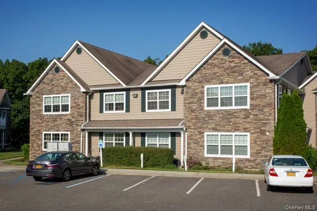 400 Adams Way, Islip, NY, 1 Bedroom Bedrooms, 4 Rooms Rooms,1 BathroomBathrooms,Residential Lease,For Rent,Adams,0,1017245 400 Adams Way, Islip, NY, 1 Bedroom Bedrooms, 4 Rooms Rooms,1 BathroomBathrooms,Residential Lease,For Rent,Adams,0,1017245