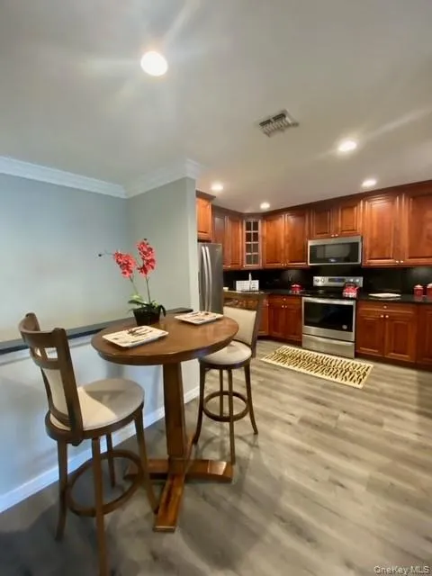 400 Adams Way, Islip, NY, 1 Bedroom Bedrooms, 4 Rooms Rooms,1 BathroomBathrooms,Residential Lease,For Rent,Adams,0,1017245 400 Adams Way, Islip, NY, 1 Bedroom Bedrooms, 4 Rooms Rooms,1 BathroomBathrooms,Residential Lease,For Rent,Adams,0,1017245