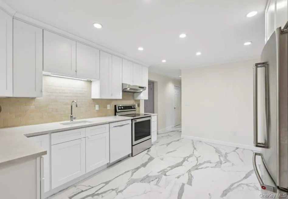 335 5th Street, Mamaroneck, NY, 3 Bedrooms Bedrooms, 5 Rooms Rooms,2 BathroomsBathrooms,Residential Lease,For Rent,5th,0,KEY1017252 335 5th Street, Mamaroneck, NY, 3 Bedrooms Bedrooms, 5 Rooms Rooms,2 BathroomsBathrooms,Residential Lease,For Rent,5th,0,KEY1017252