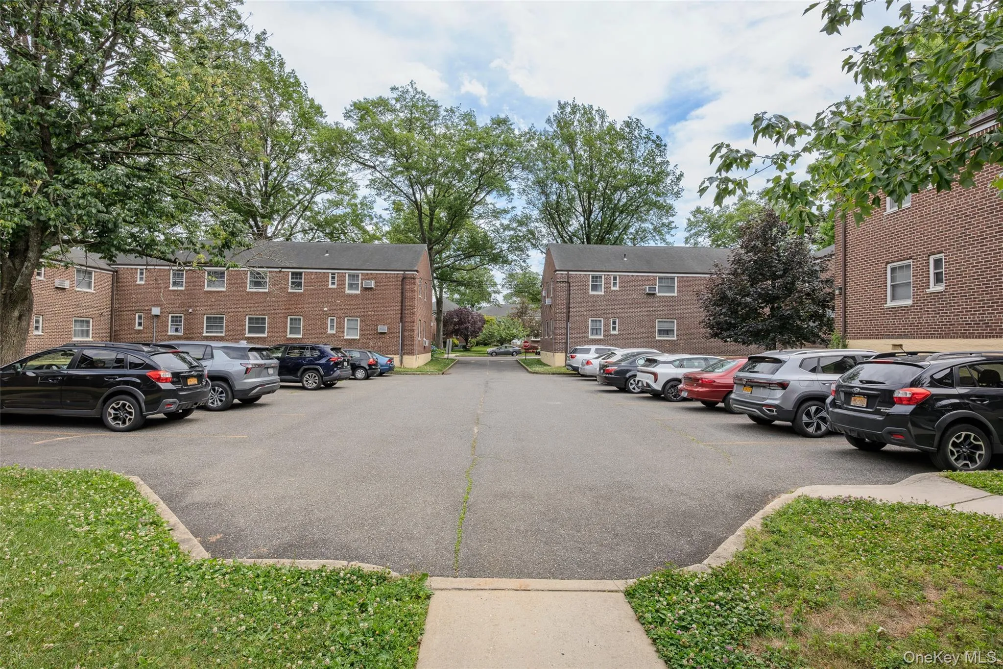 61-26 255th, New York, NY, 1 Bedroom Bedrooms, 3 Rooms Rooms,1 BathroomBathrooms,Residential,For Rent,255th,0,1017253 61-26 255th, New York, NY, 1 Bedroom Bedrooms, 3 Rooms Rooms,1 BathroomBathrooms,Residential,For Rent,255th,0,1017253