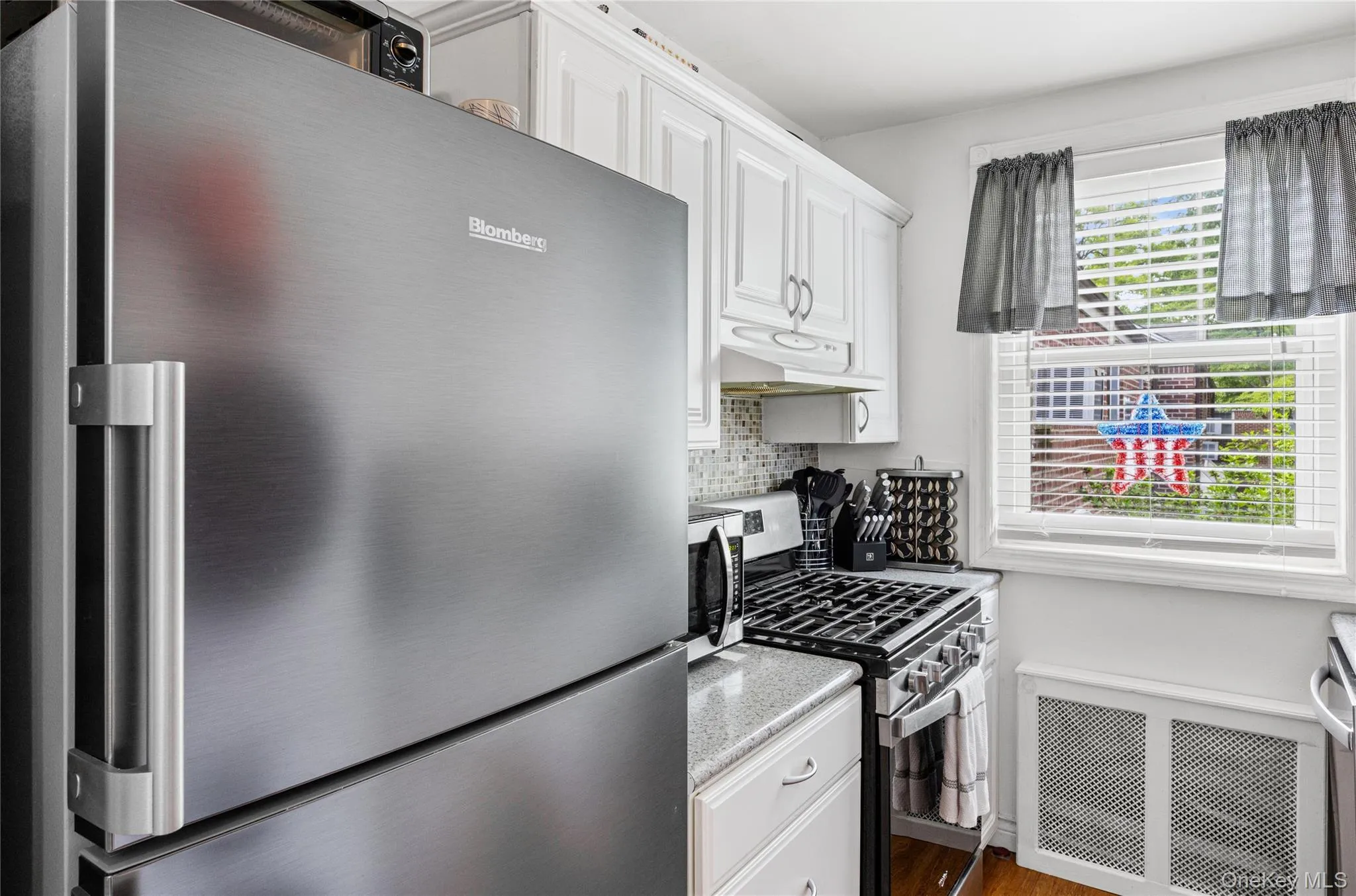 61-26 255th, New York, NY, 1 Bedroom Bedrooms, 3 Rooms Rooms,1 BathroomBathrooms,Residential,For Rent,255th,0,1017253 61-26 255th, New York, NY, 1 Bedroom Bedrooms, 3 Rooms Rooms,1 BathroomBathrooms,Residential,For Rent,255th,0,1017253
