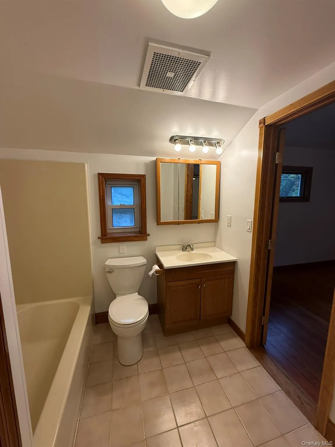 76 Arcadian Trail, Monroe, NY, 3 Bedrooms Bedrooms, 5 Rooms Rooms,1 BathroomBathrooms,Residential,For Rent,Arcadian,0,KEY1017254 76 Arcadian Trail, Monroe, NY, 3 Bedrooms Bedrooms, 5 Rooms Rooms,1 BathroomBathrooms,Residential,For Rent,Arcadian,0,KEY1017254