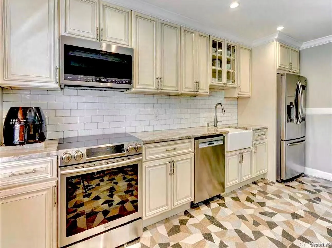 15 Manors Drive, Oyster Bay, NY, 3 Bedrooms Bedrooms, 6 Rooms Rooms,2 BathroomsBathrooms,Residential Lease,For Rent,Manors,0,1017255 15 Manors Drive, Oyster Bay, NY, 3 Bedrooms Bedrooms, 6 Rooms Rooms,2 BathroomsBathrooms,Residential Lease,For Rent,Manors,0,1017255