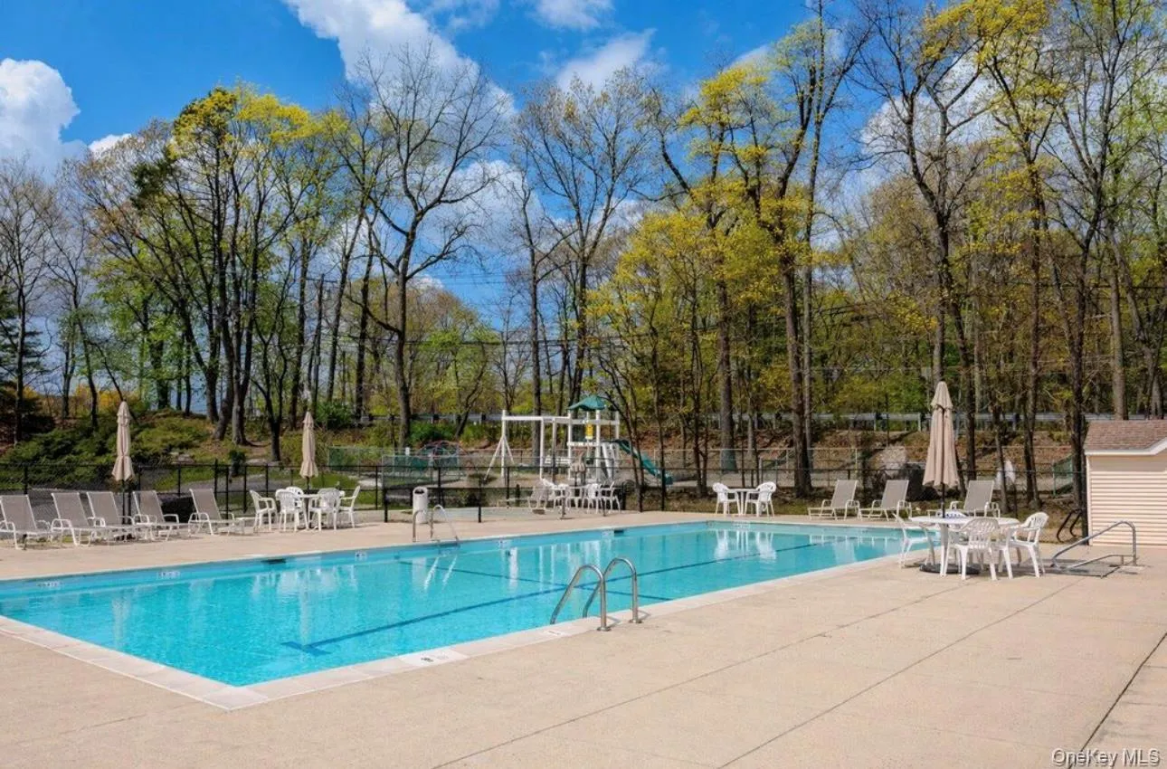15 Manors Drive, Oyster Bay, NY, 3 Bedrooms Bedrooms, 6 Rooms Rooms,2 BathroomsBathrooms,Residential Lease,For Rent,Manors,0,1017255 15 Manors Drive, Oyster Bay, NY, 3 Bedrooms Bedrooms, 6 Rooms Rooms,2 BathroomsBathrooms,Residential Lease,For Rent,Manors,0,1017255