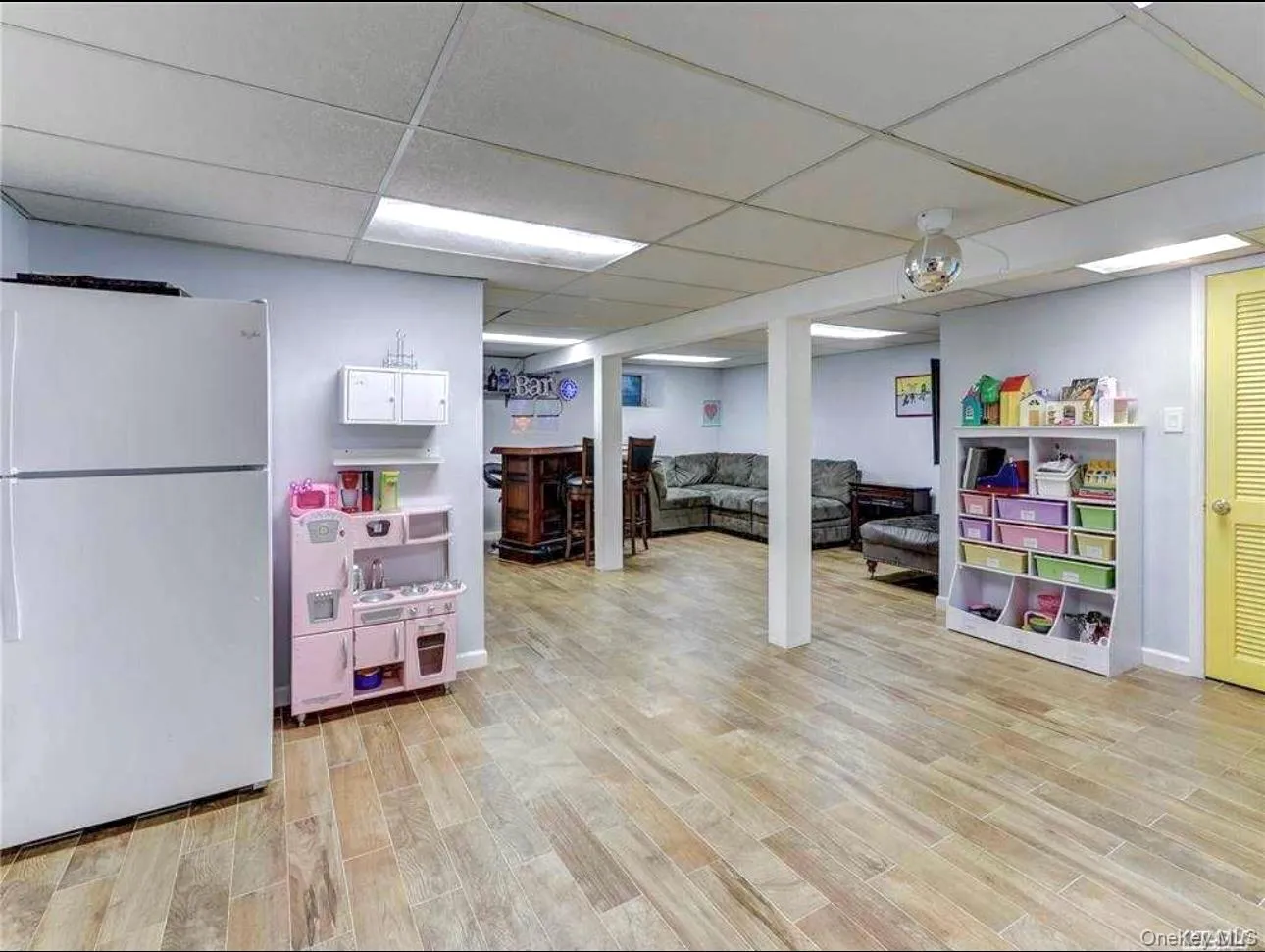 15 Manors Drive, Oyster Bay, NY, 3 Bedrooms Bedrooms, 6 Rooms Rooms,2 BathroomsBathrooms,Residential Lease,For Rent,Manors,0,1017255 15 Manors Drive, Oyster Bay, NY, 3 Bedrooms Bedrooms, 6 Rooms Rooms,2 BathroomsBathrooms,Residential Lease,For Rent,Manors,0,1017255