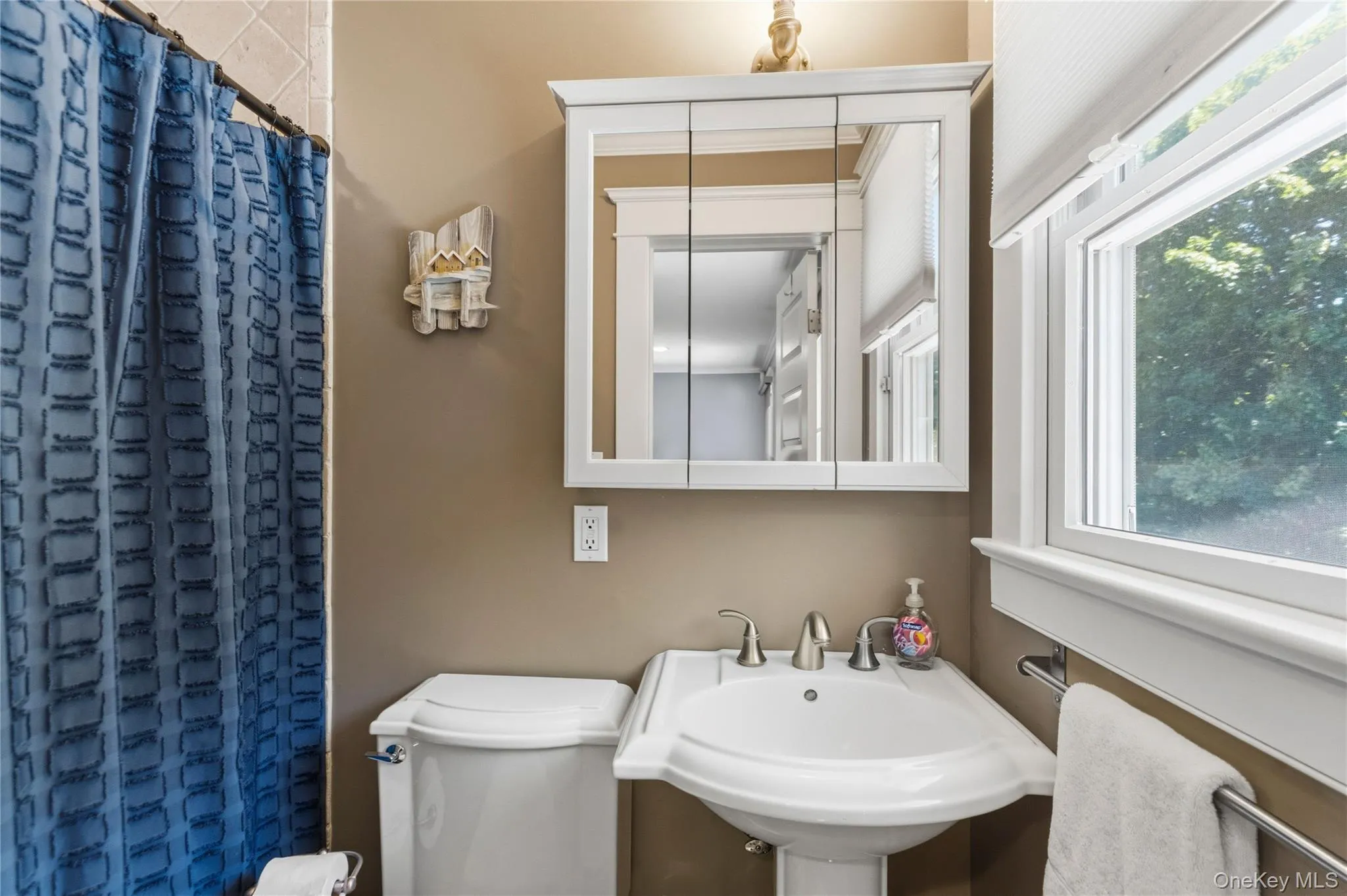 Full Bath Full Bath
