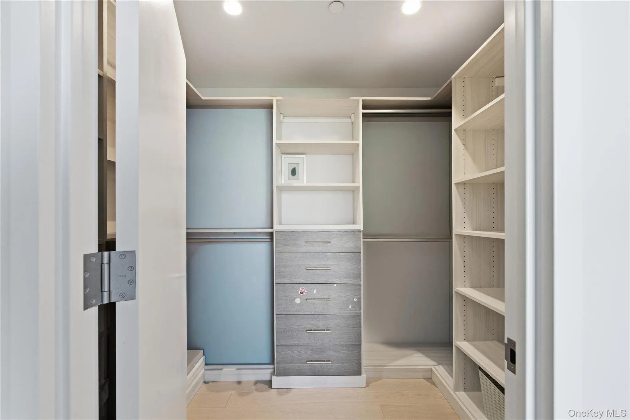 131-01 40th Road, New York, NY, 3 Bedrooms Bedrooms, 6 Rooms Rooms,2 BathroomsBathrooms,Residential,For Rent,40th,0,1017263 131-01 40th Road, New York, NY, 3 Bedrooms Bedrooms, 6 Rooms Rooms,2 BathroomsBathrooms,Residential,For Rent,40th,0,1017263