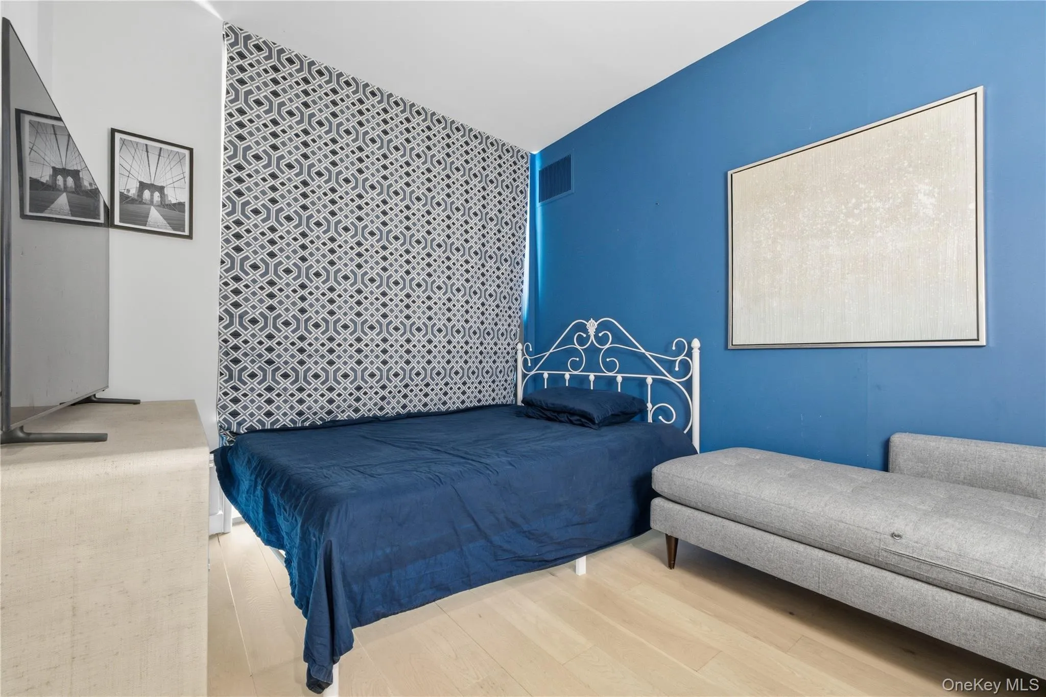 131-01 40th Road, New York, NY, 3 Bedrooms Bedrooms, 6 Rooms Rooms,2 BathroomsBathrooms,Residential,For Rent,40th,0,1017263 131-01 40th Road, New York, NY, 3 Bedrooms Bedrooms, 6 Rooms Rooms,2 BathroomsBathrooms,Residential,For Rent,40th,0,1017263