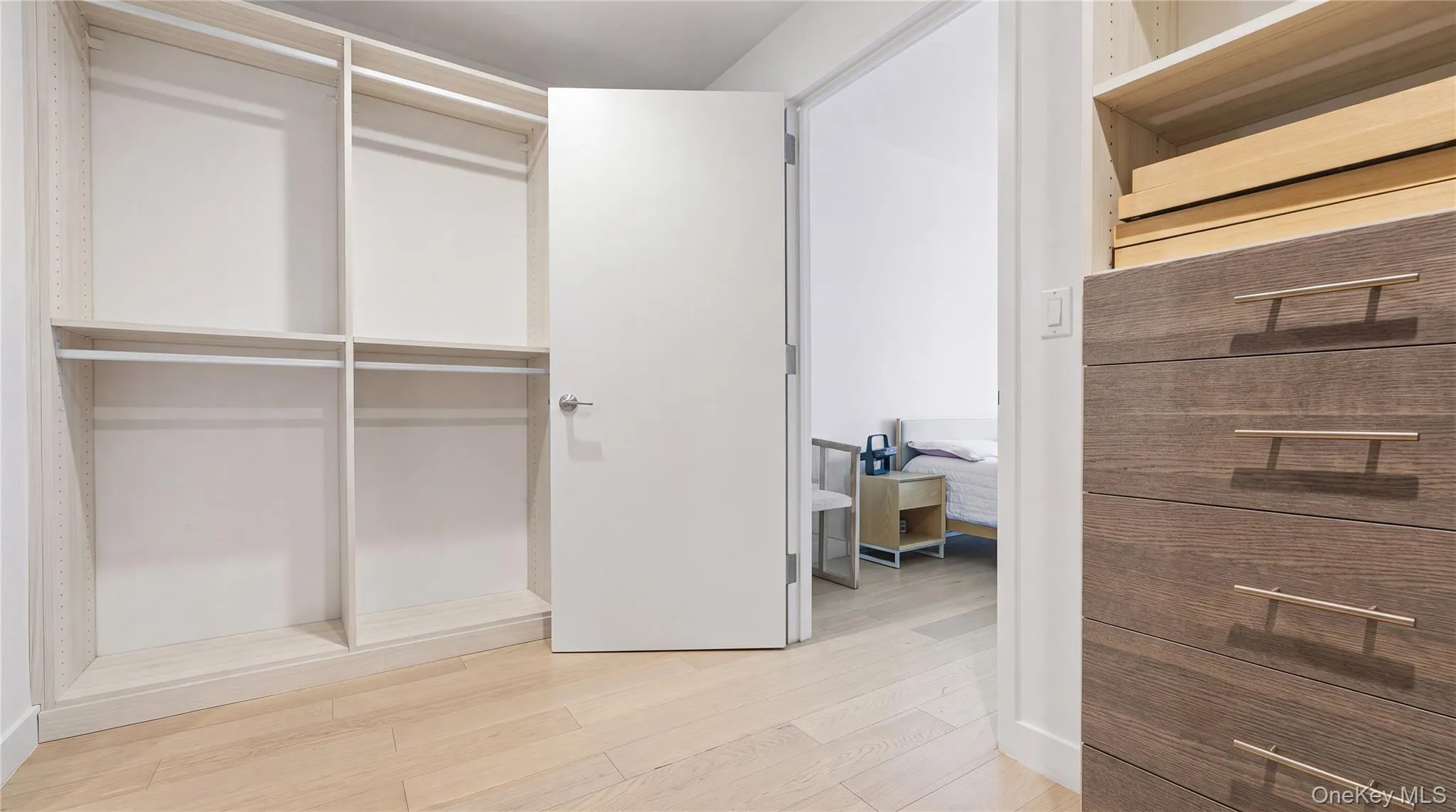 131-01 40th Road, New York, NY, 3 Bedrooms Bedrooms, 6 Rooms Rooms,2 BathroomsBathrooms,Residential,For Rent,40th,0,1017263 131-01 40th Road, New York, NY, 3 Bedrooms Bedrooms, 6 Rooms Rooms,2 BathroomsBathrooms,Residential,For Rent,40th,0,1017263