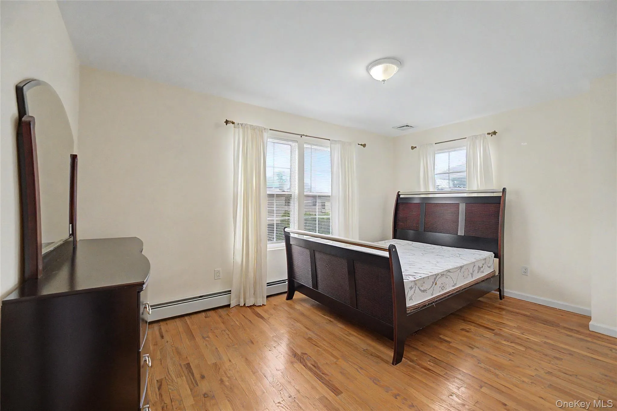 75 Cedar Place, Hempstead, NY, 4 Bedrooms Bedrooms, 11 Rooms Rooms,2 BathroomsBathrooms,Residential,For Rent,Cedar,0,1017267 75 Cedar Place, Hempstead, NY, 4 Bedrooms Bedrooms, 11 Rooms Rooms,2 BathroomsBathrooms,Residential,For Rent,Cedar,0,1017267