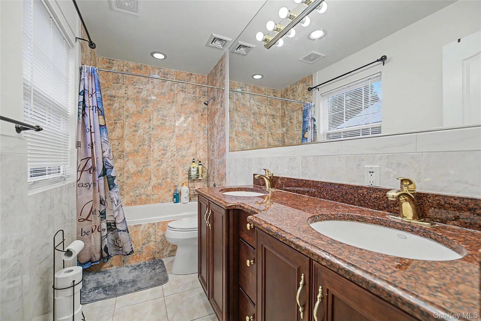 75 Cedar Place, Hempstead, NY, 4 Bedrooms Bedrooms, 11 Rooms Rooms,2 BathroomsBathrooms,Residential,For Rent,Cedar,0,1017267 75 Cedar Place, Hempstead, NY, 4 Bedrooms Bedrooms, 11 Rooms Rooms,2 BathroomsBathrooms,Residential,For Rent,Cedar,0,1017267