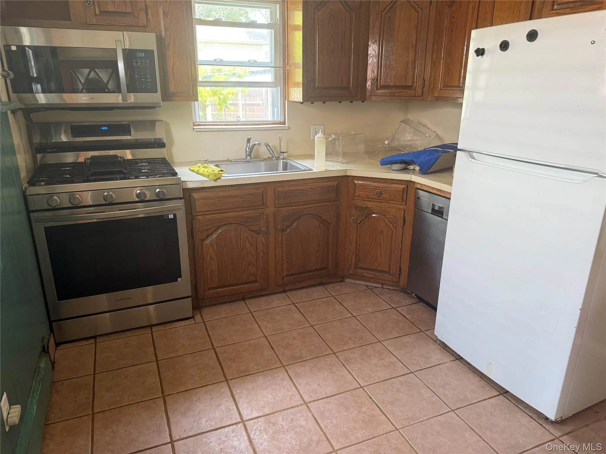526 12th Street, Hempstead, NY, 3 Bedrooms Bedrooms, 5 Rooms Rooms,2 BathroomsBathrooms,Residential,For Rent,12th,0,1017274 526 12th Street, Hempstead, NY, 3 Bedrooms Bedrooms, 5 Rooms Rooms,2 BathroomsBathrooms,Residential,For Rent,12th,0,1017274