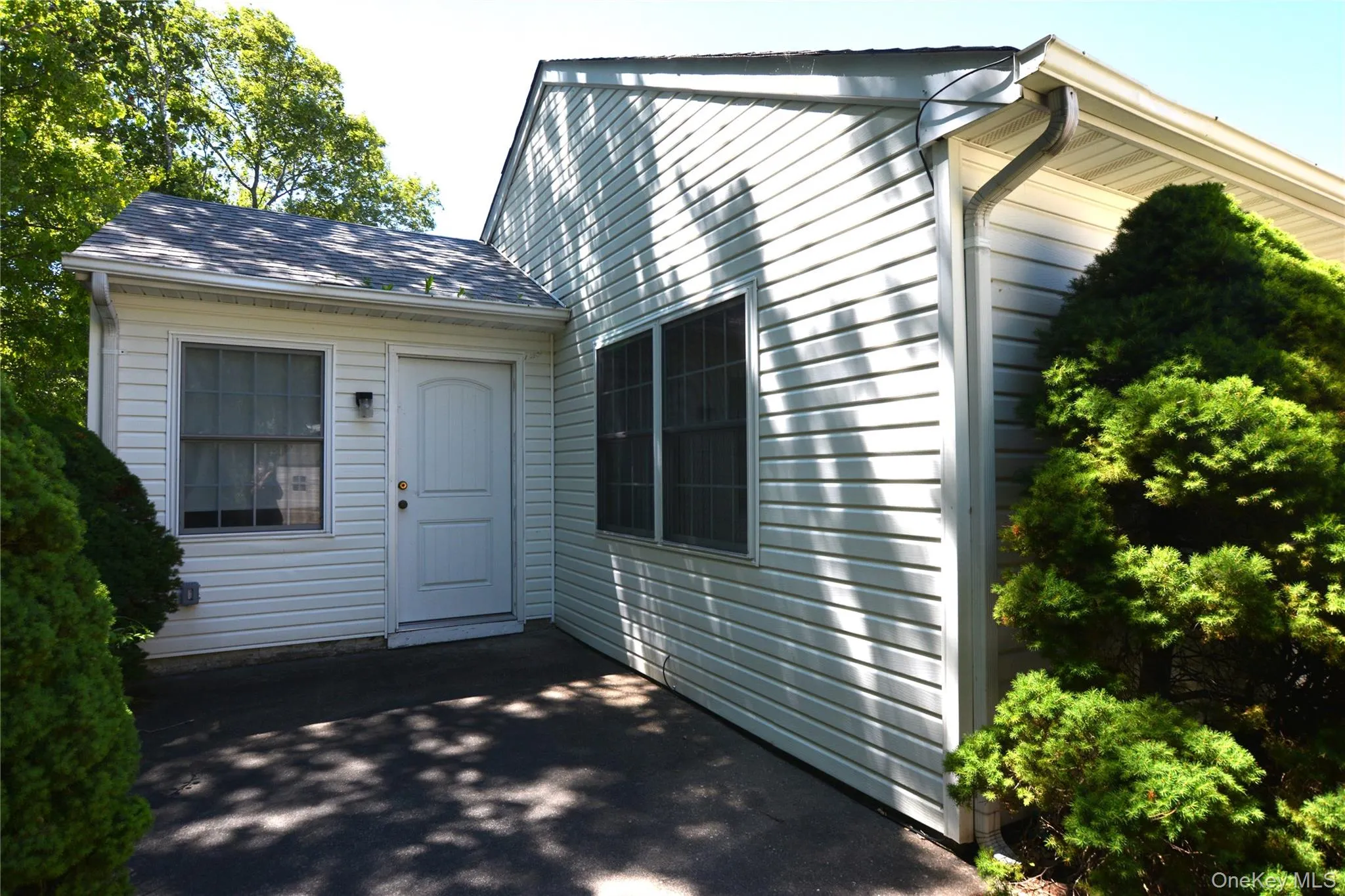 5190 Village Circle, Brookhaven, NY, 2 Bedrooms Bedrooms, 6 Rooms Rooms,2 BathroomsBathrooms,Residential,For Rent,Village,0,1017275 5190 Village Circle, Brookhaven, NY, 2 Bedrooms Bedrooms, 6 Rooms Rooms,2 BathroomsBathrooms,Residential,For Rent,Village,0,1017275