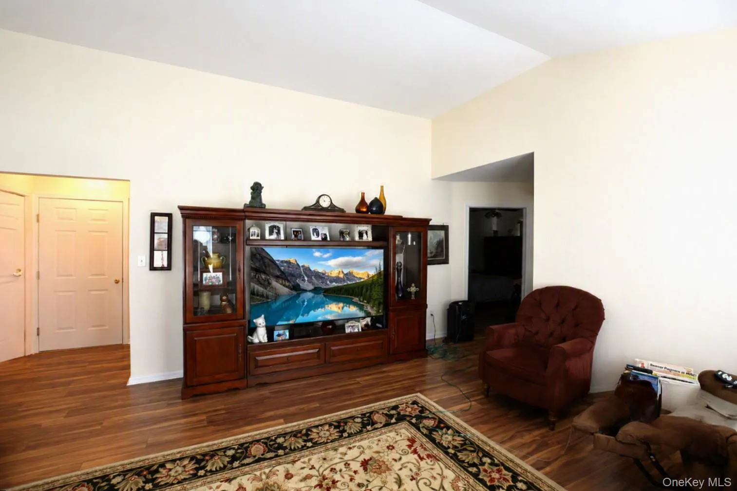 5190 Village Circle, Brookhaven, NY, 2 Bedrooms Bedrooms, 6 Rooms Rooms,2 BathroomsBathrooms,Residential,For Rent,Village,0,1017275 5190 Village Circle, Brookhaven, NY, 2 Bedrooms Bedrooms, 6 Rooms Rooms,2 BathroomsBathrooms,Residential,For Rent,Village,0,1017275