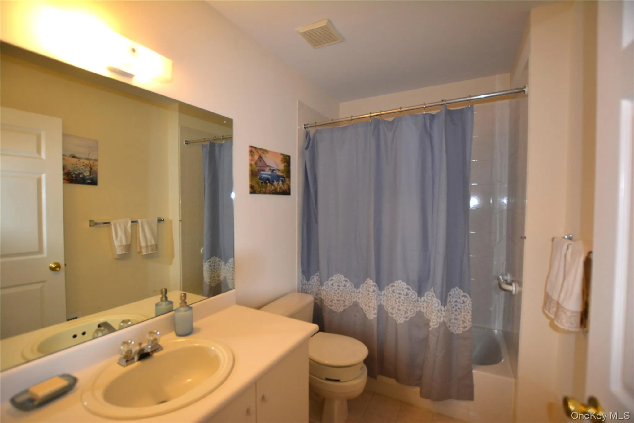 5190 Village Circle, Brookhaven, NY, 2 Bedrooms Bedrooms, 6 Rooms Rooms,2 BathroomsBathrooms,Residential,For Rent,Village,0,1017275 5190 Village Circle, Brookhaven, NY, 2 Bedrooms Bedrooms, 6 Rooms Rooms,2 BathroomsBathrooms,Residential,For Rent,Village,0,1017275