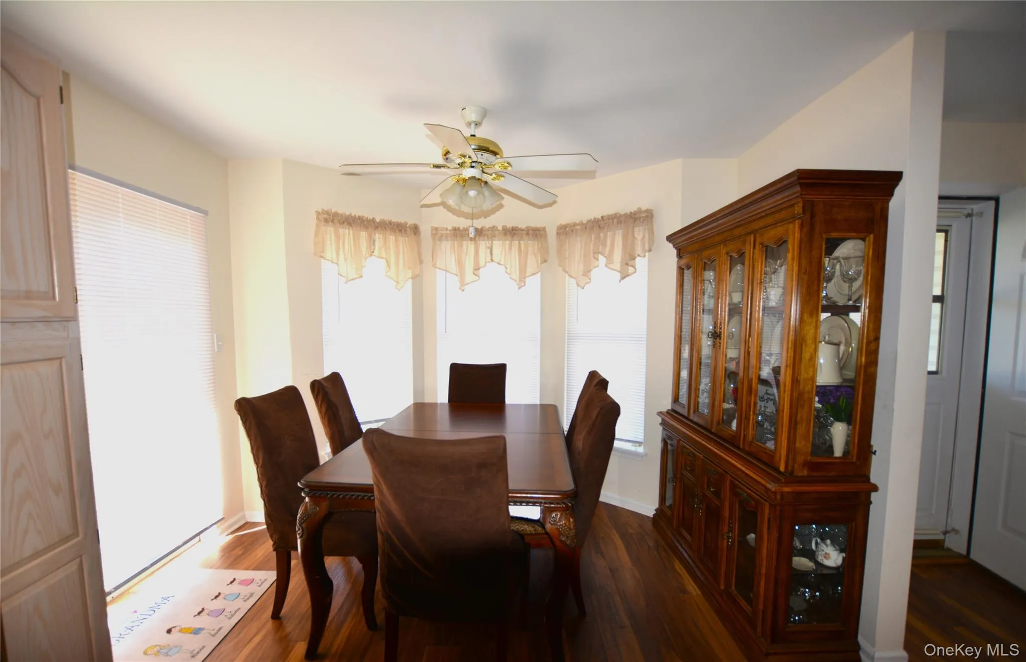 5190 Village Circle, Brookhaven, NY, 2 Bedrooms Bedrooms, 6 Rooms Rooms,2 BathroomsBathrooms,Residential,For Rent,Village,0,1017275 5190 Village Circle, Brookhaven, NY, 2 Bedrooms Bedrooms, 6 Rooms Rooms,2 BathroomsBathrooms,Residential,For Rent,Village,0,1017275