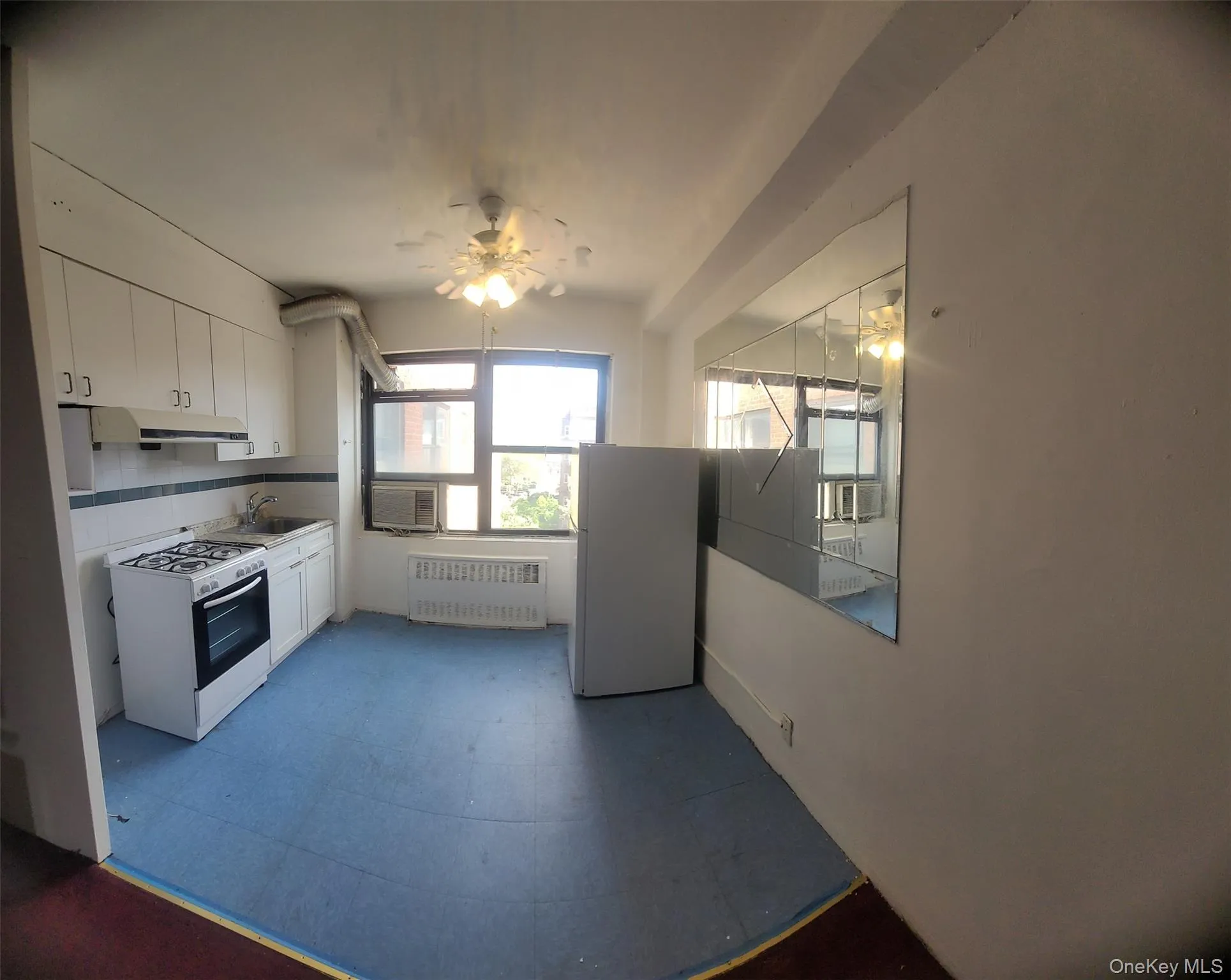 99-40 63rd Road, New York, NY, 1 Bedroom Bedrooms, 3 Rooms Rooms,1 BathroomBathrooms,Residential,For Rent,63rd,0,1017278 99-40 63rd Road, New York, NY, 1 Bedroom Bedrooms, 3 Rooms Rooms,1 BathroomBathrooms,Residential,For Rent,63rd,0,1017278
