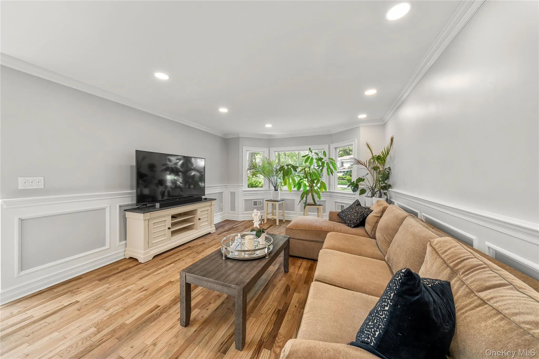2 Rawlings Drive, Huntington, NY, 5 Bedrooms Bedrooms, 9 Rooms Rooms,3 BathroomsBathrooms,Residential,For Rent,Rawlings,0,KEY1017283 2 Rawlings Drive, Huntington, NY, 5 Bedrooms Bedrooms, 9 Rooms Rooms,3 BathroomsBathrooms,Residential,For Rent,Rawlings,0,KEY1017283