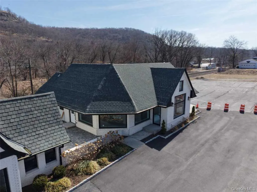 192 NY-17, Tuxedo, NY, ,Commercial Lease,For Rent,NY-17,0,1017285 192 NY-17, Tuxedo, NY, ,Commercial Lease,For Rent,NY-17,0,1017285